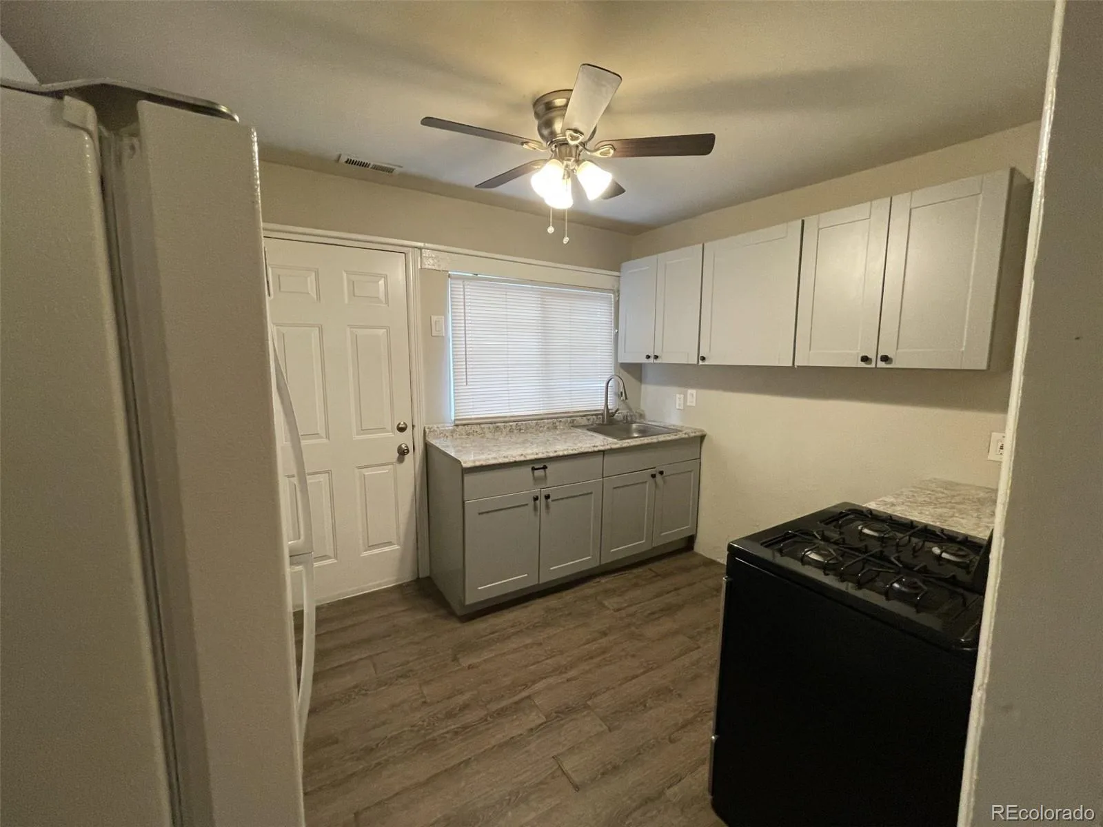 372 S Stuart Street Denver CO 80219 | MLS #REC7746919 07152026203751 1600 4