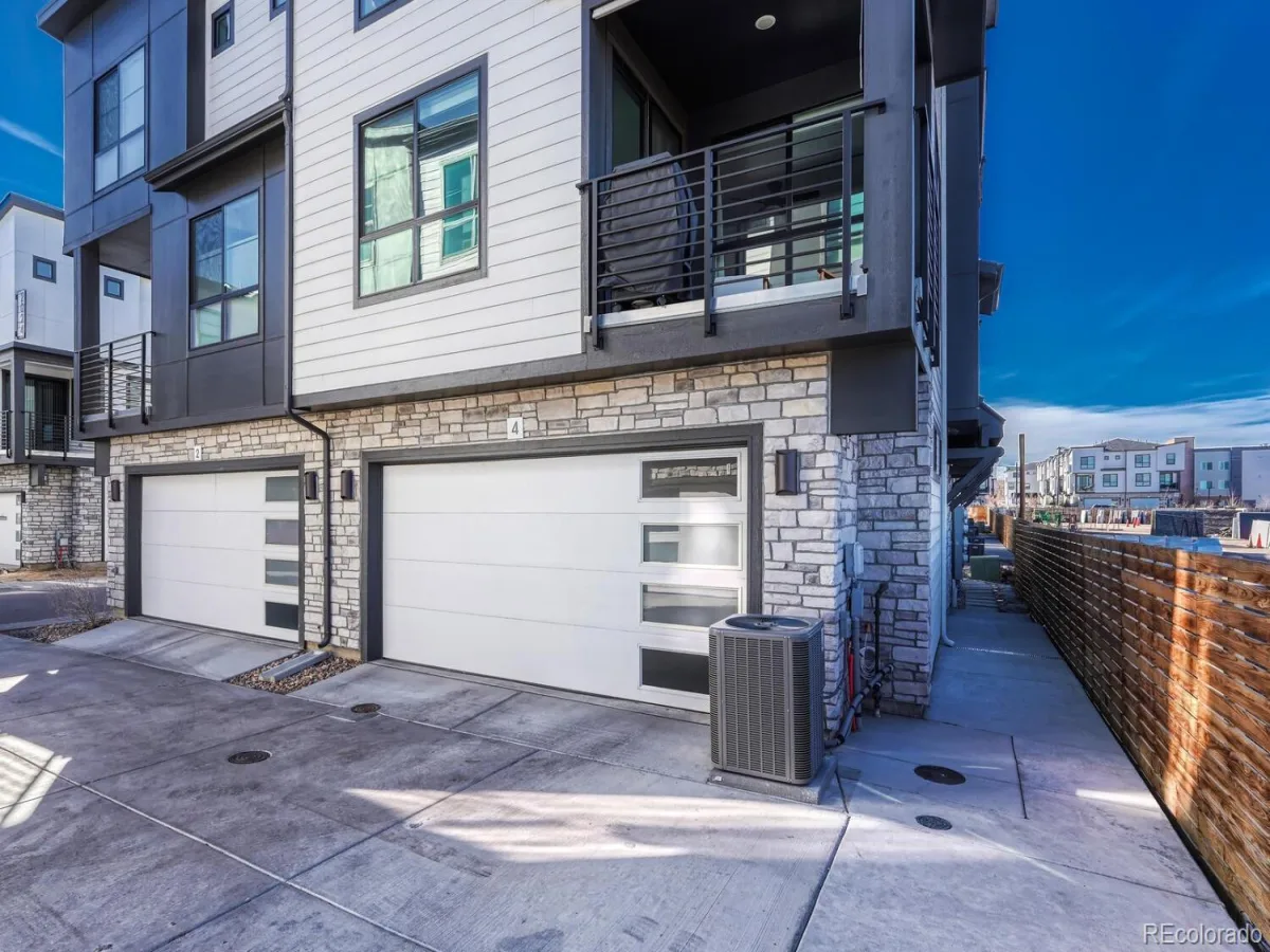 2022 S Holly Street #4 Denver CO 80222 | MLS #REC7747597 08262026181607 1200 29