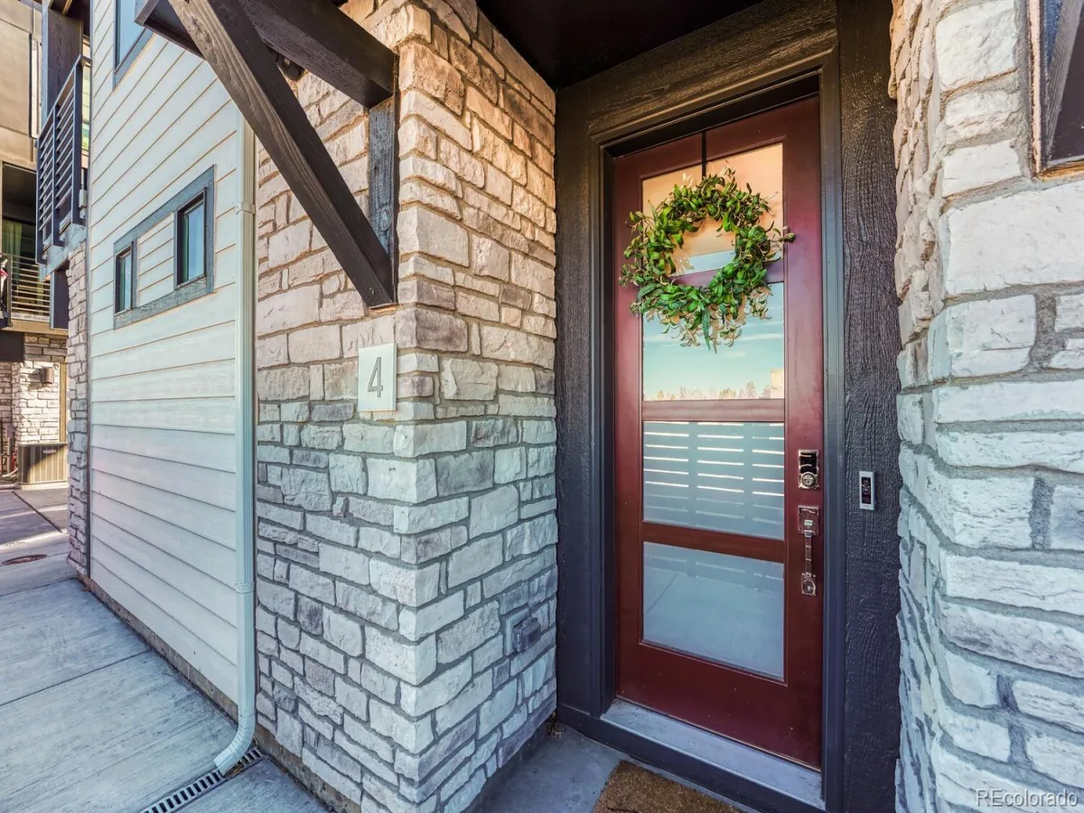 2022 S Holly Street #4 Denver CO 80222 | MLS #REC7747597 08262026181607 1200 3