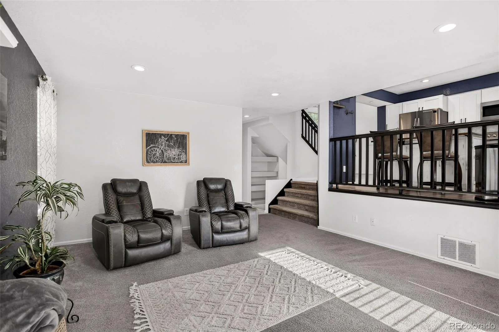10026 Westside Circle Littleton CO 80125 | MLS #REC7749118 08032026192653 1600 13