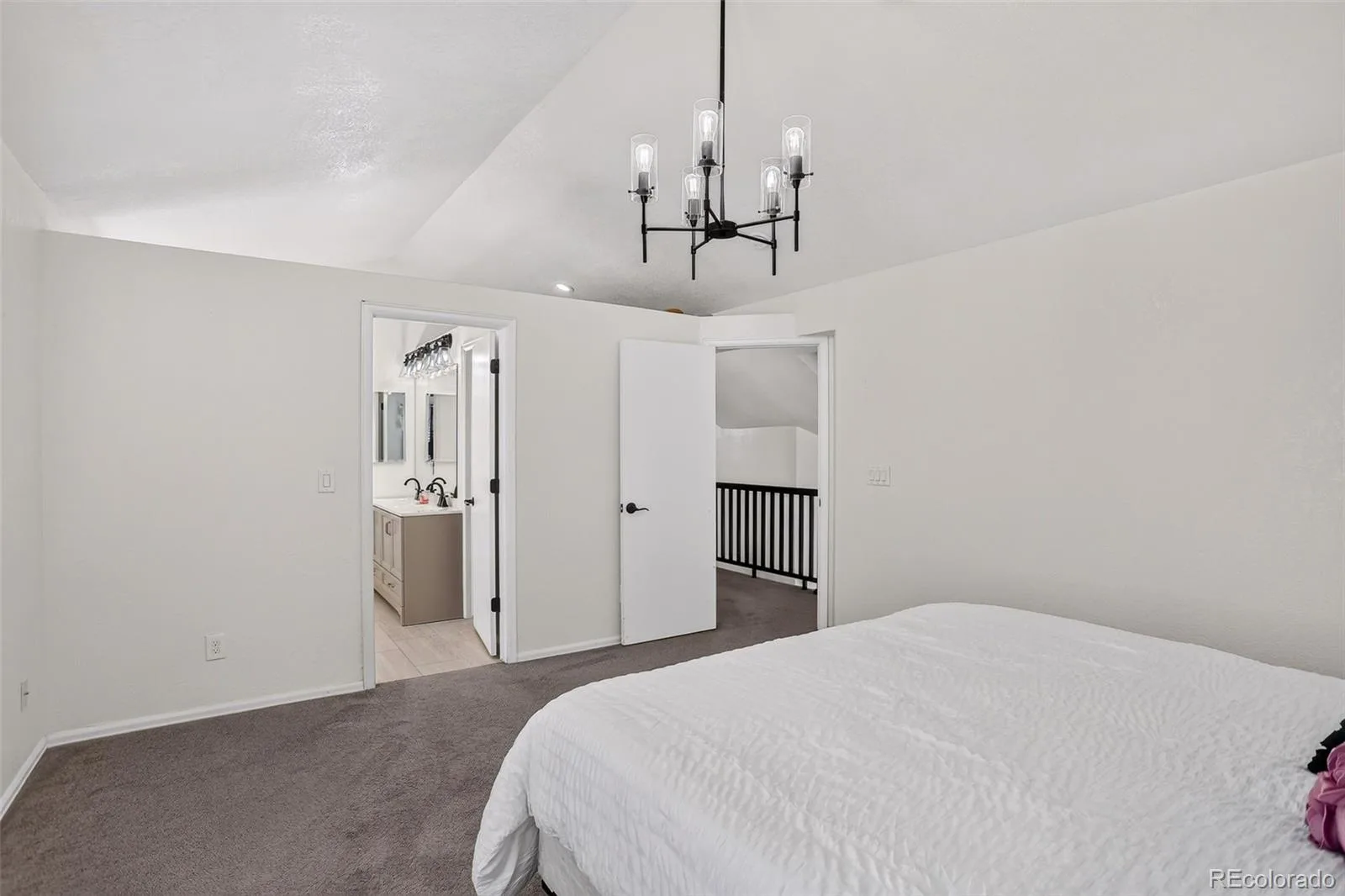 10026 Westside Circle Littleton CO 80125 | MLS #REC7749118 08032026192653 1600 20