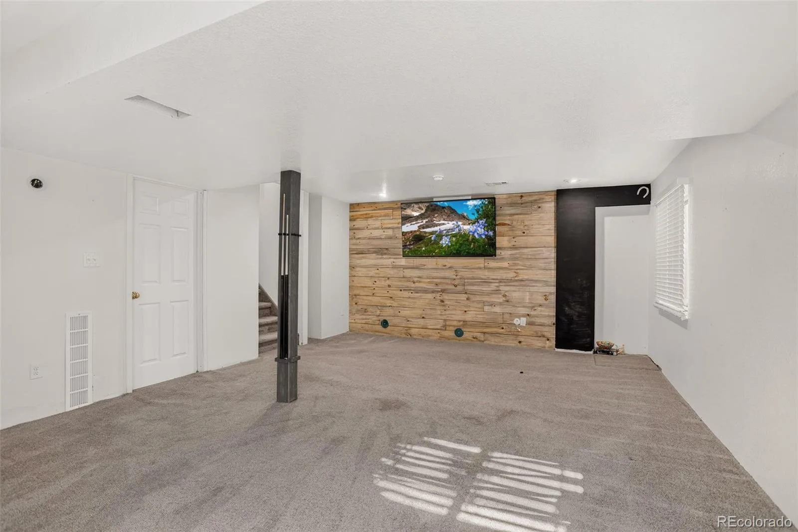 10026 Westside Circle Littleton CO 80125 | MLS #REC7749118 08032026192653 1600 33