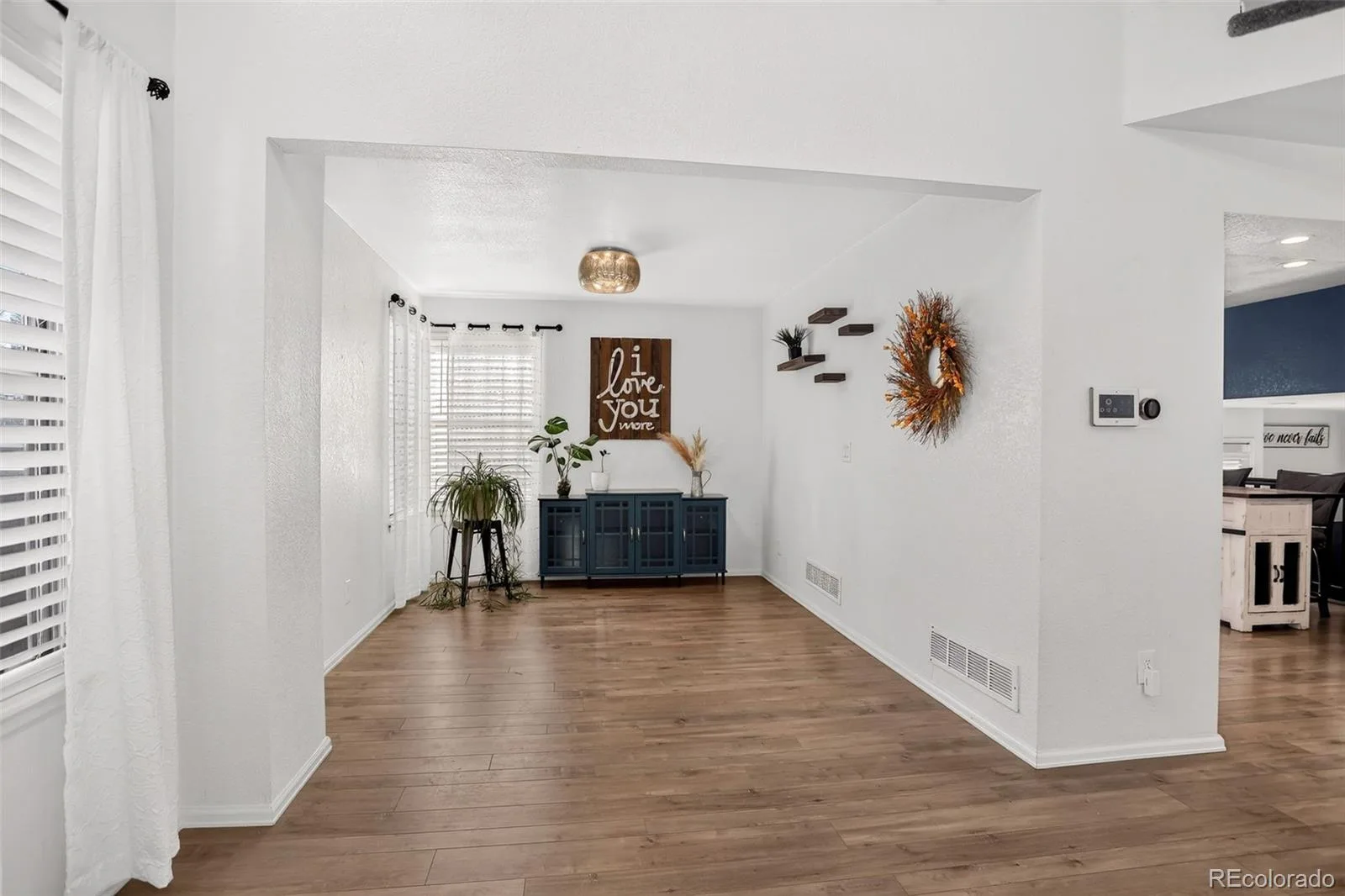 10026 Westside Circle Littleton CO 80125 | MLS #REC7749118 08032026192653 1600 6