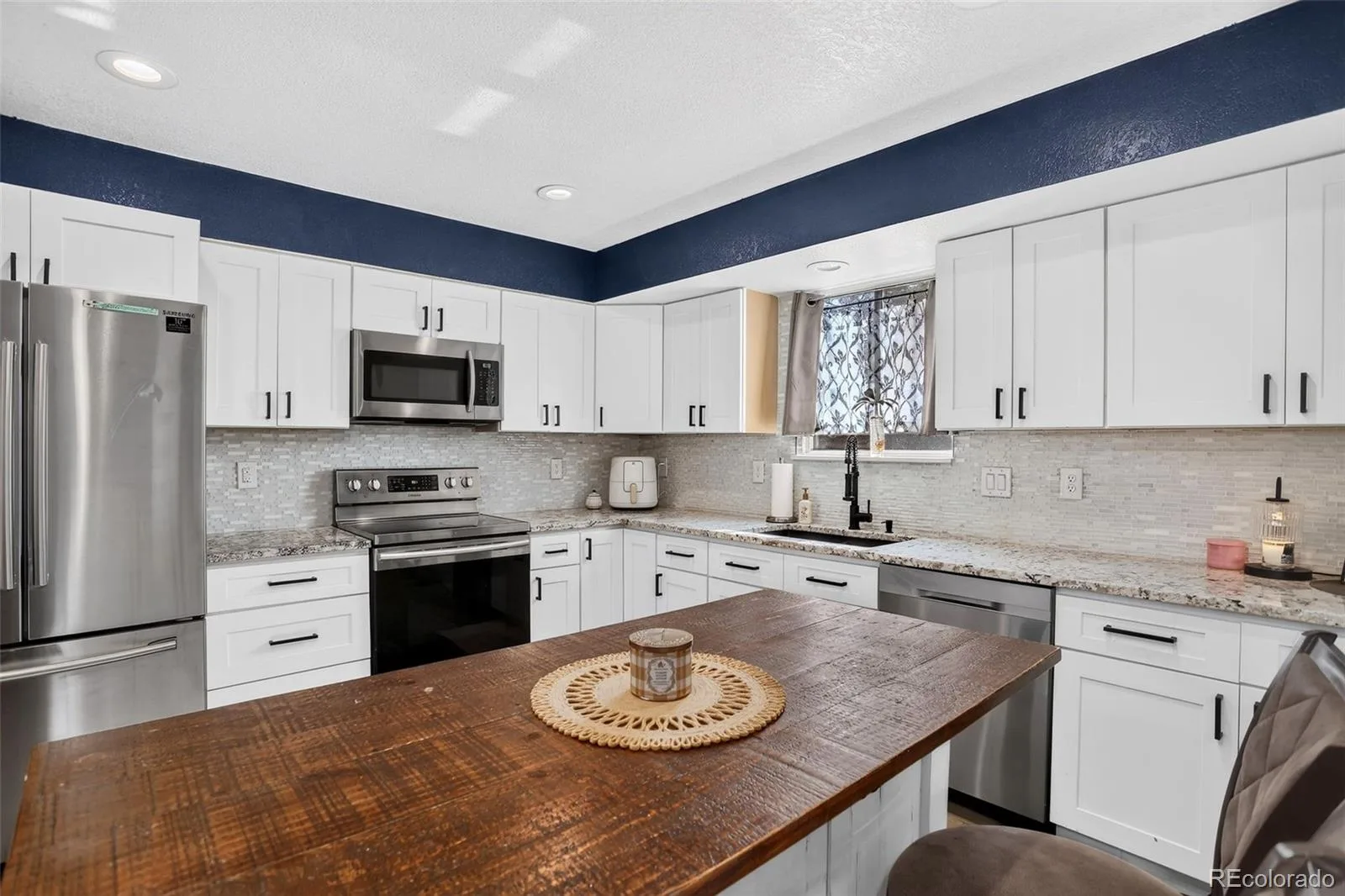 10026 Westside Circle Littleton CO 80125 | MLS #REC7749118 08032026192653 1600 8