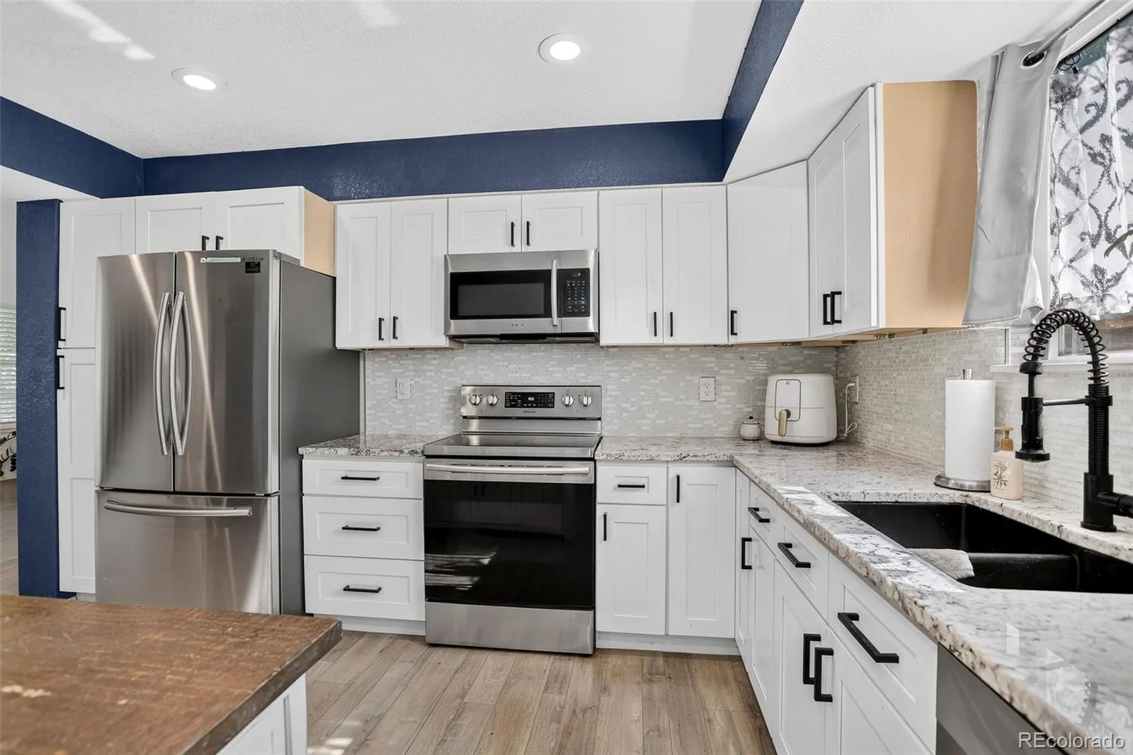 10026 Westside Circle Littleton CO 80125 | MLS #REC7749118 08032026192653 1600 9