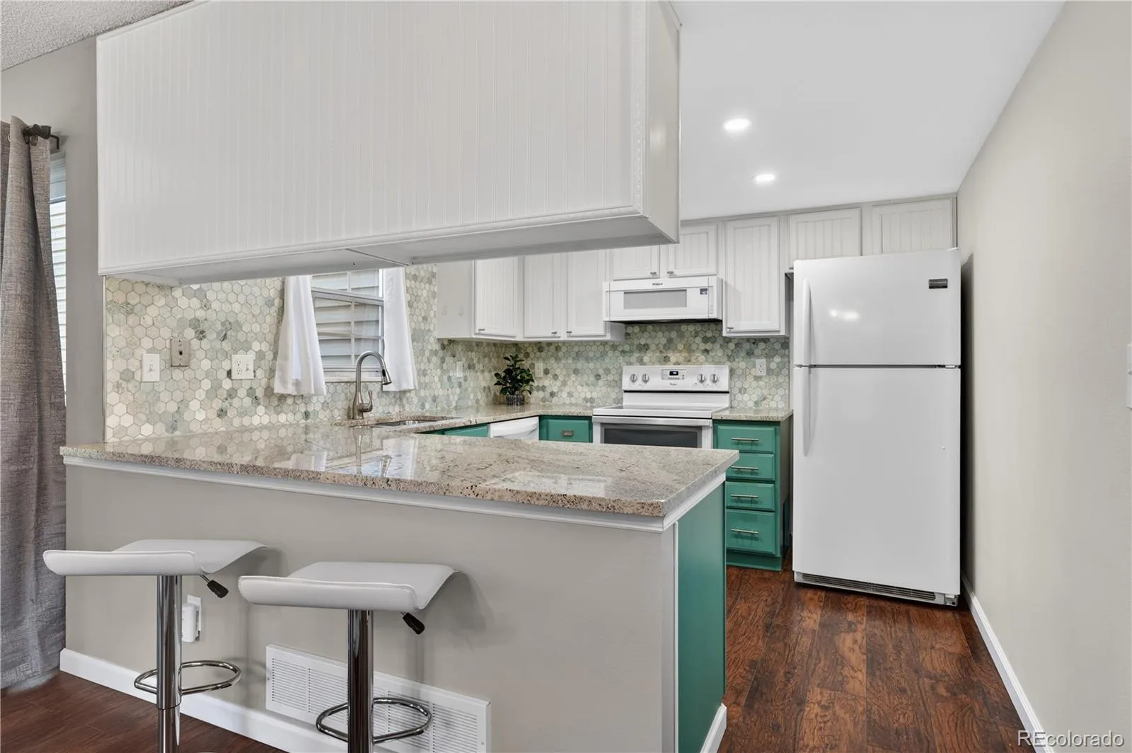 12584 E Pacific Circle #A Aurora CO 80014 MLS #REC7749272 06012026161530 1600 7