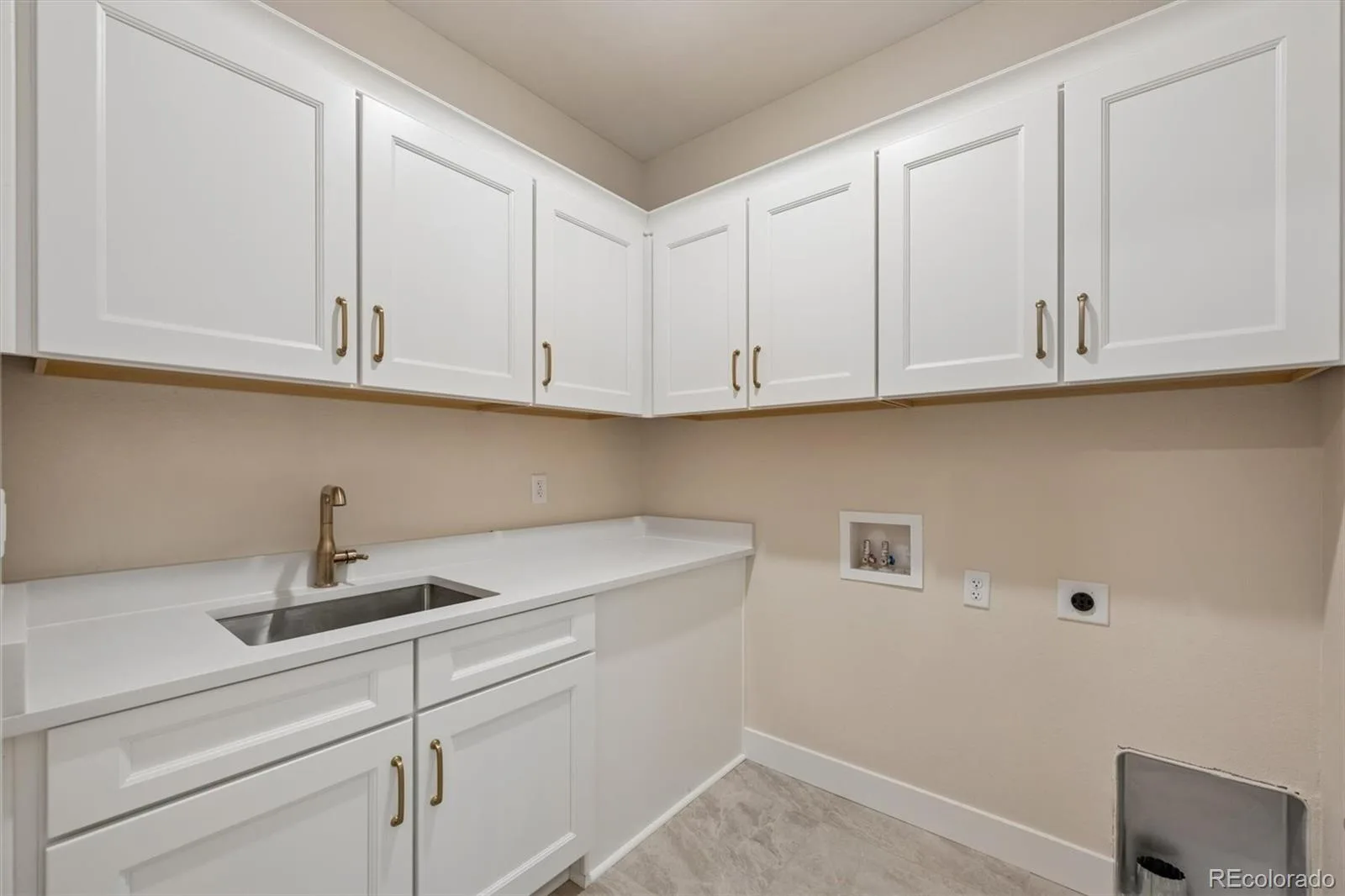 5725 Pleasant View Drive Castle Rock CO 80108 MLS #REC7751238 07232026162910 1600 15