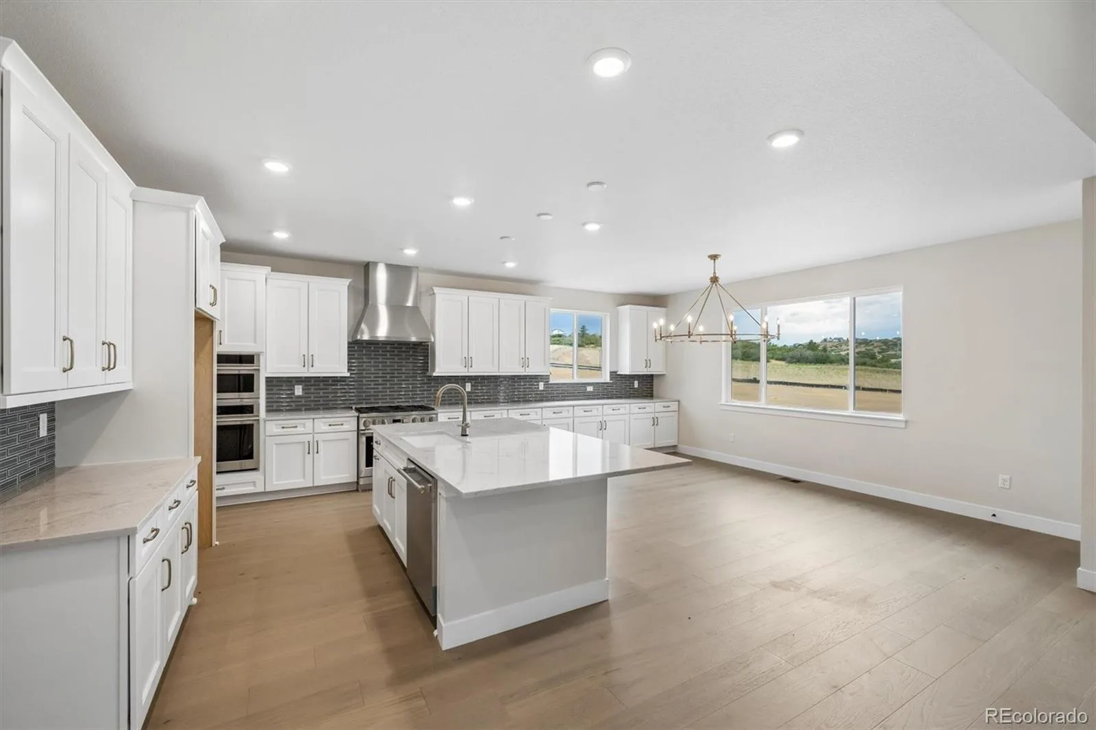 5725 Pleasant View Drive Castle Rock CO 80108 MLS #REC7751238 07232026162910 1600 9
