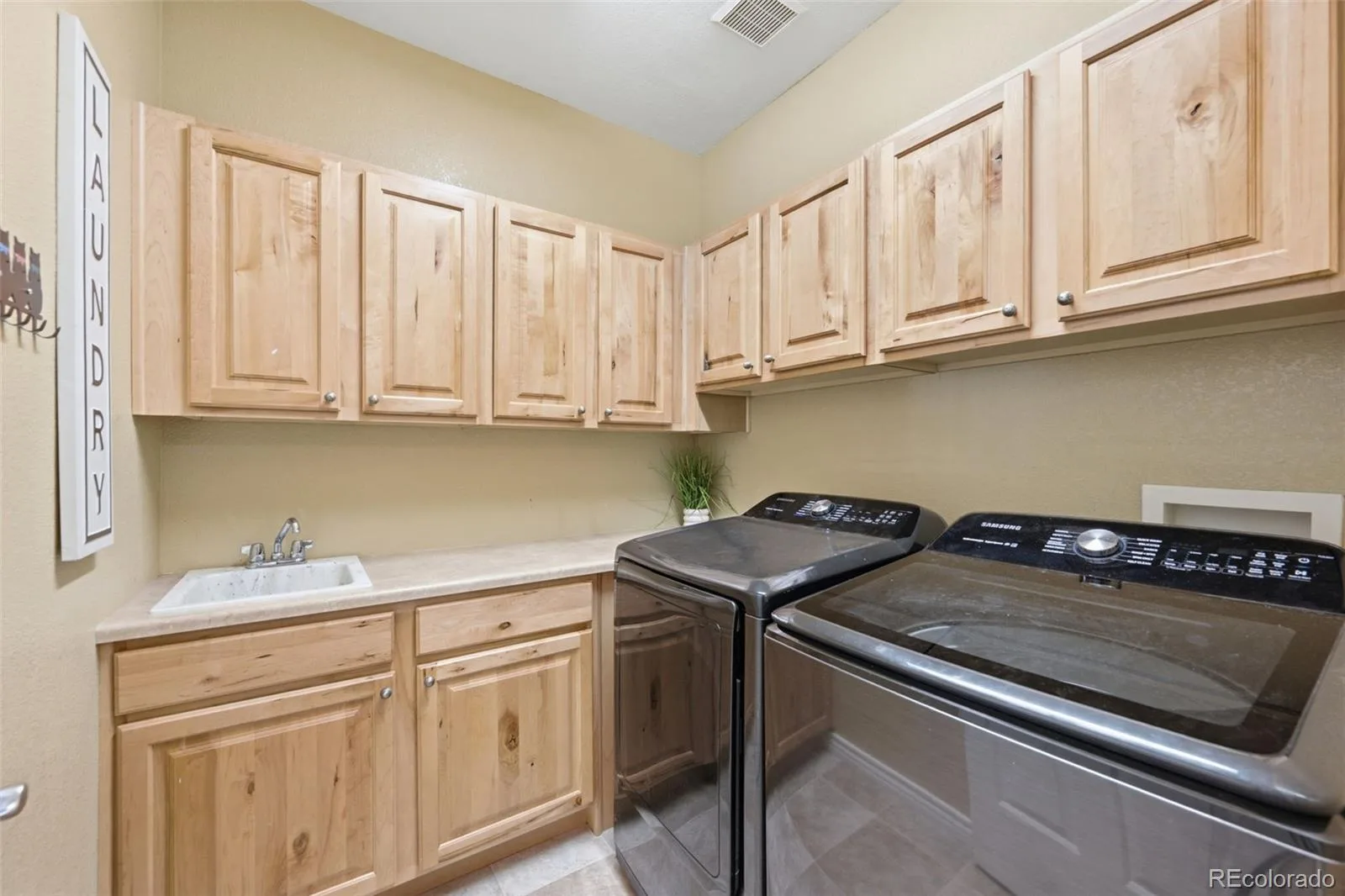 10838 Jasper Street Commerce City CO 80022 | MLS #REC7755148 07152026083031 1600 34