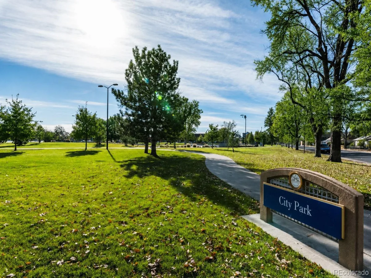 3051 Grape Street Denver CO 80207 MLS #REC7756568 06122026142438 1200 26