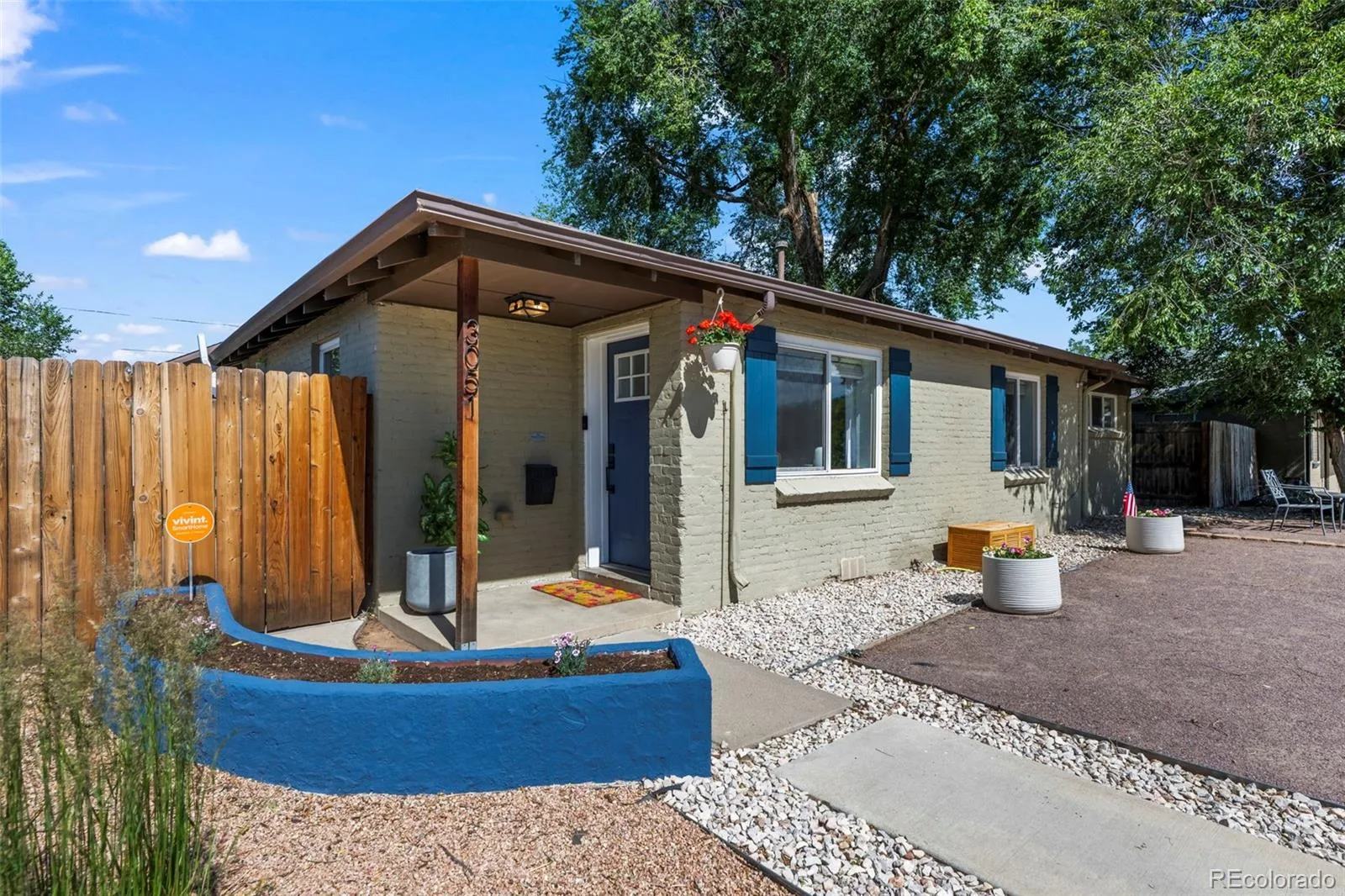 3051 Grape Street Denver CO 80207 MLS #REC7756568 06122026142438 1600 1