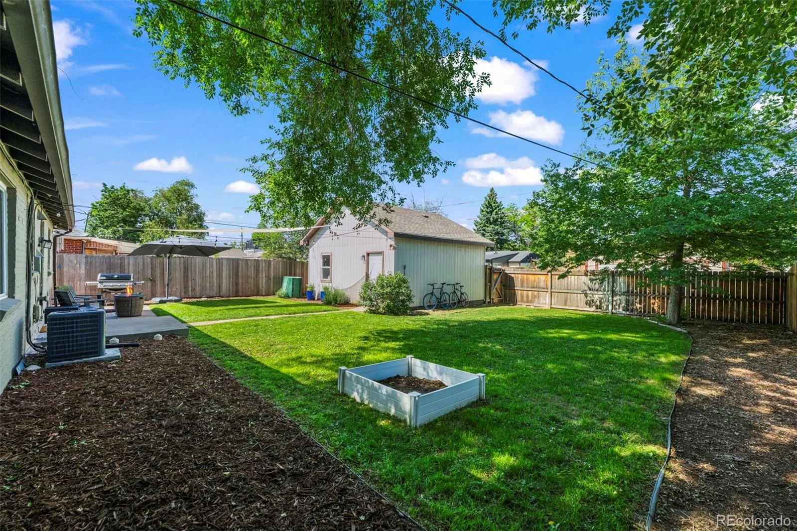 3051 Grape Street Denver CO 80207 MLS #REC7756568 06122026142438 1600 21