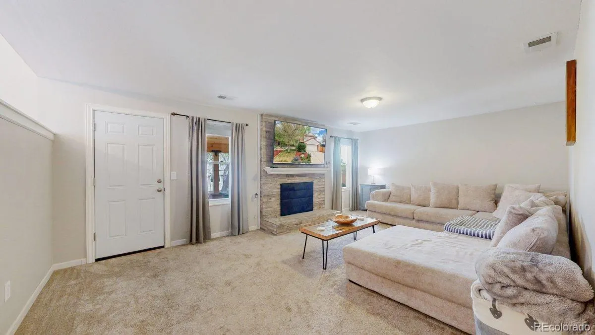 17677 E Prentice Circle Centennial CO 80015 MLS #REC7758243 05182026195618 1200 9