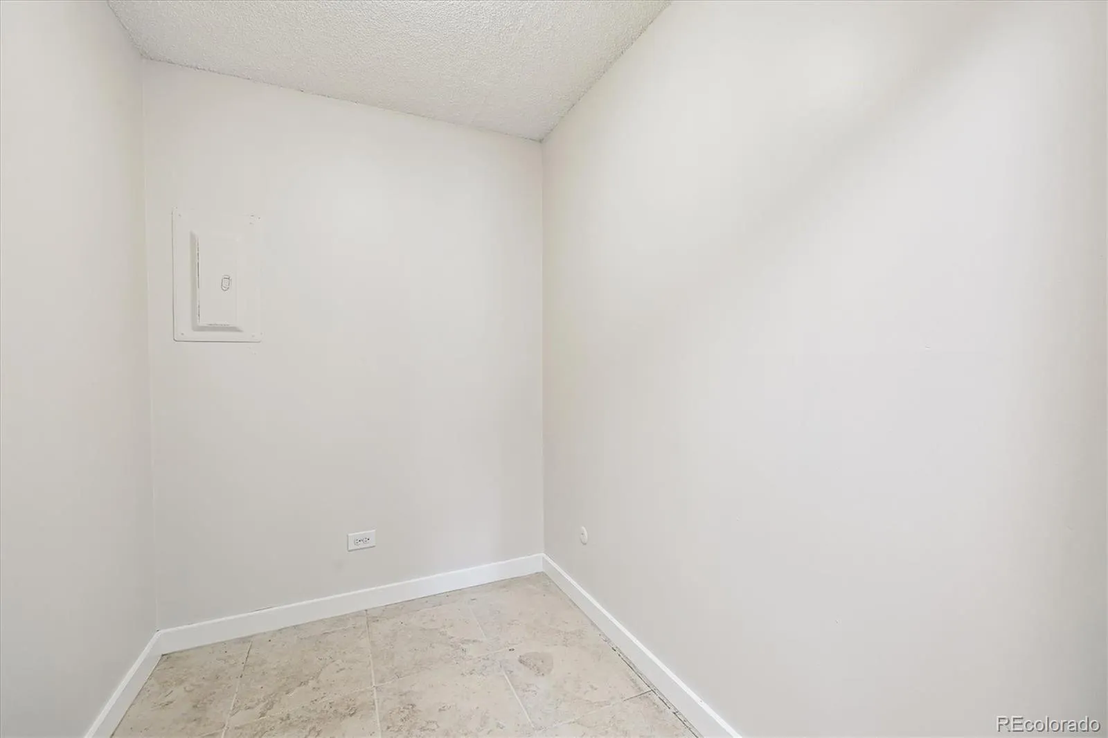 650 S Alton Way #10A Denver CO 80247 MLS #REC7758921 04232026230629 1600 14