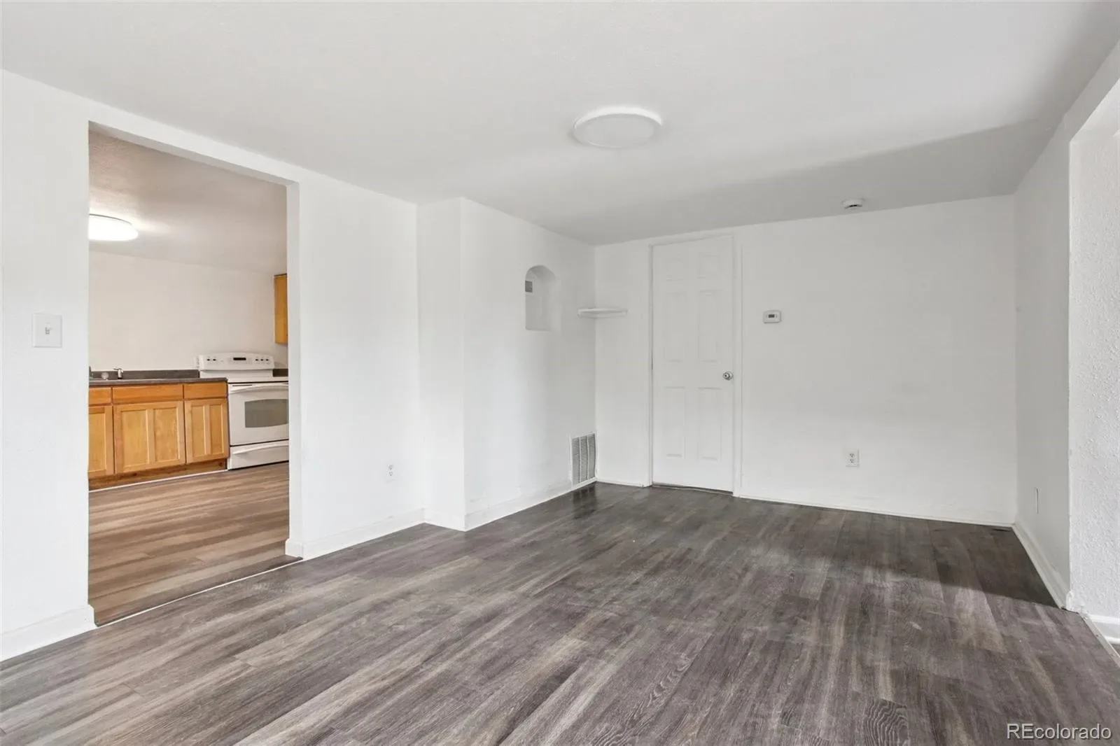 3200 W Custer Place Denver CO 80219 MLS #REC7764604 03182026164733 1600 5