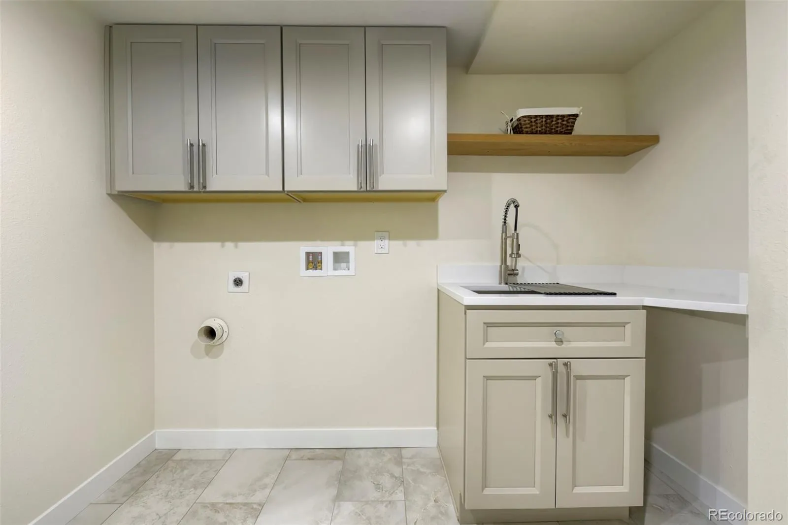 7662 S Johnson Street Littleton CO 80127 MLS #REC7766108 05022026053723 1600 19