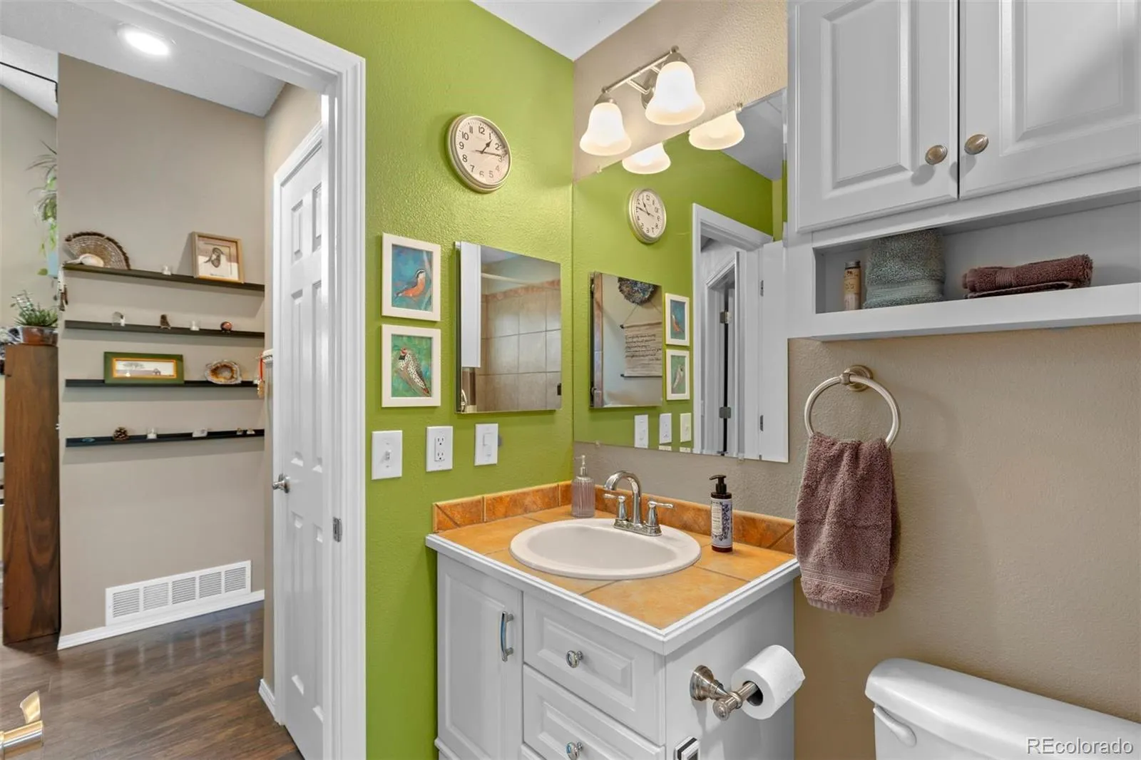 11797 E Cedar Avenue Aurora CO 80012 MLS #REC7766963 04302026233650 1600 29