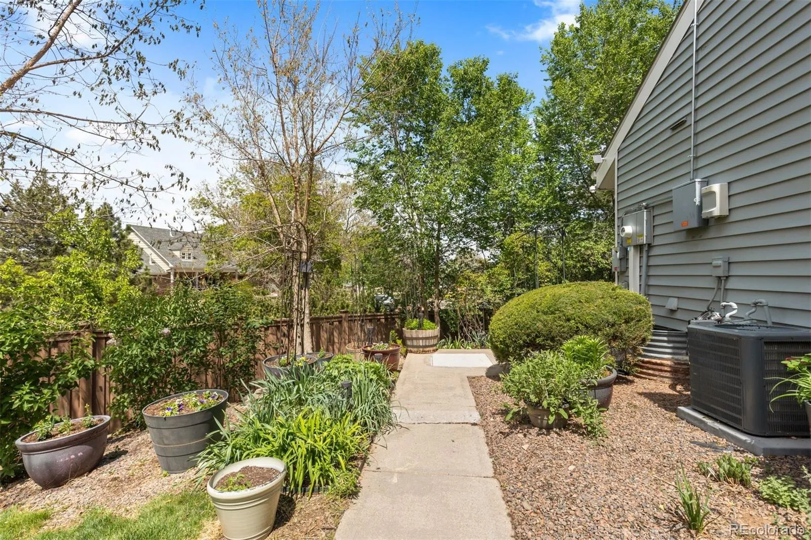 11797 E Cedar Avenue Aurora CO 80012 MLS #REC7766963 04302026233650 1600 40