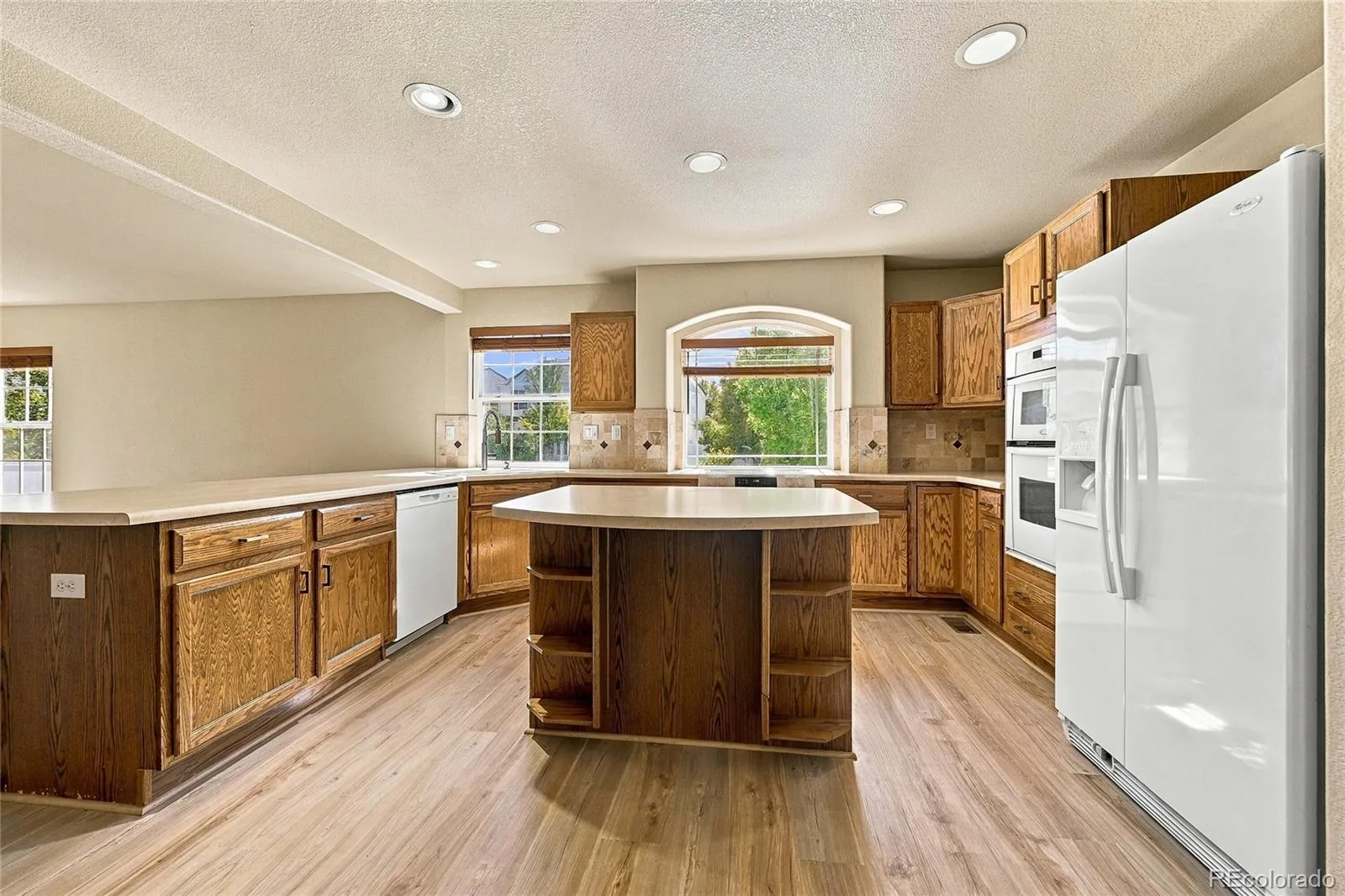 5410 Netherland Street Denver CO 80249 | MLS #REC7768395 10142026205106 1600 11