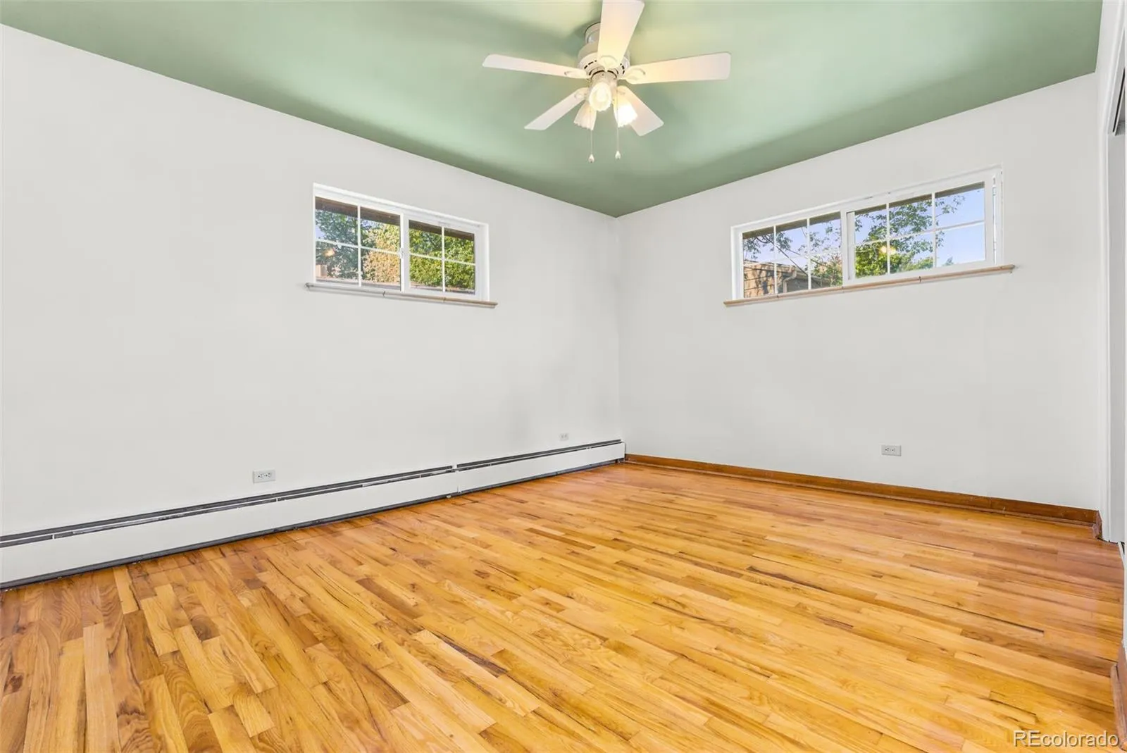 5341 Columbine Lane Denver CO 80221 MLS #REC7768514 05202026195337 1600 35