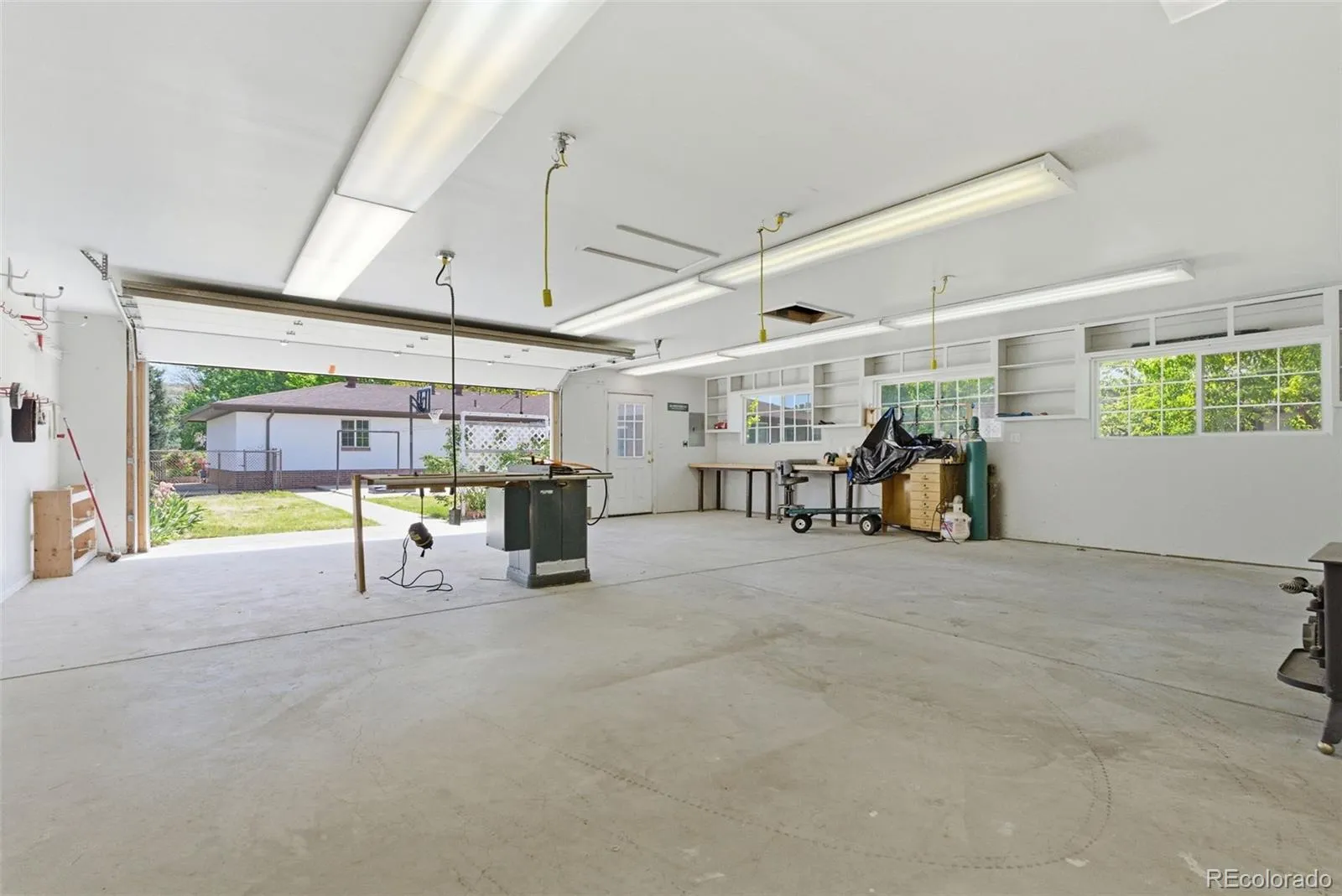 5341 Columbine Lane Denver CO 80221 MLS #REC7768514 05202026195337 1600 44