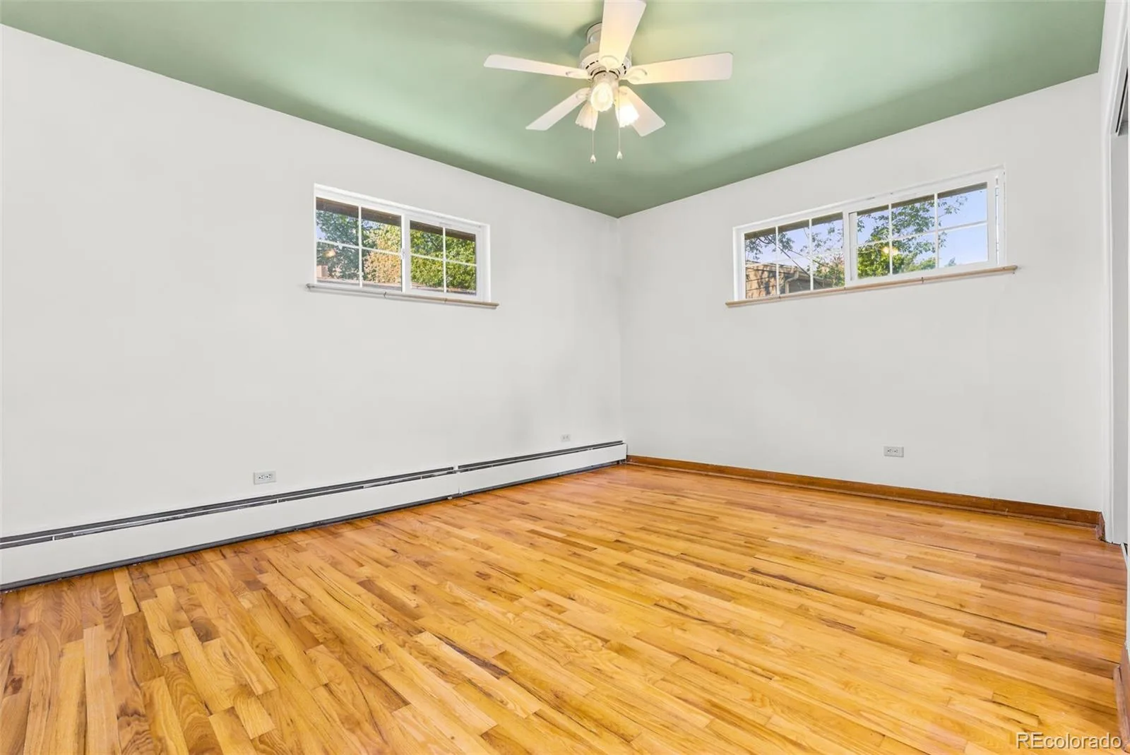 5341 Columbine Lane Denver CO 80221 MLS #REC7768514 06022026185911 1600 34
