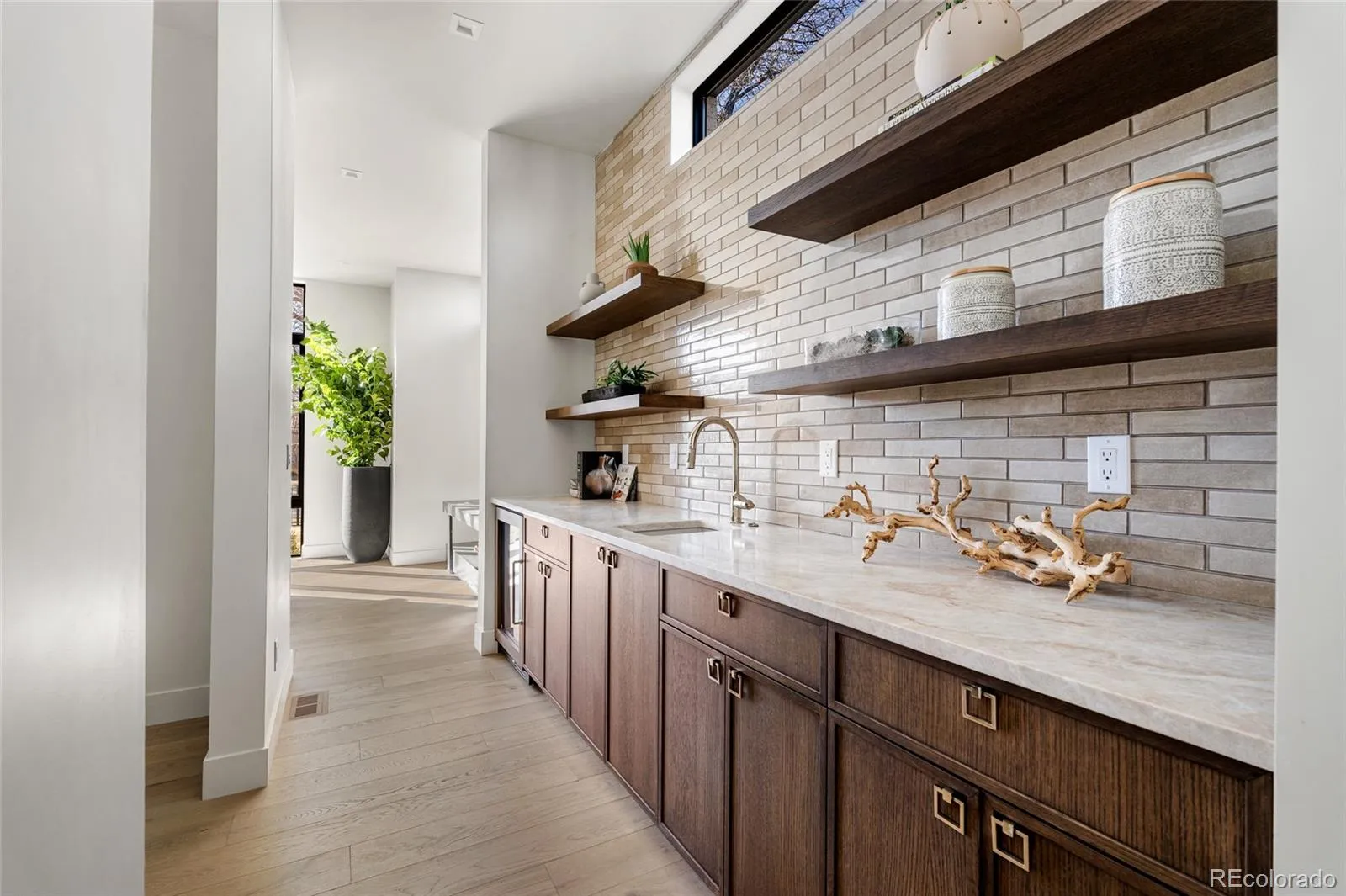 04112026143613 1600 20