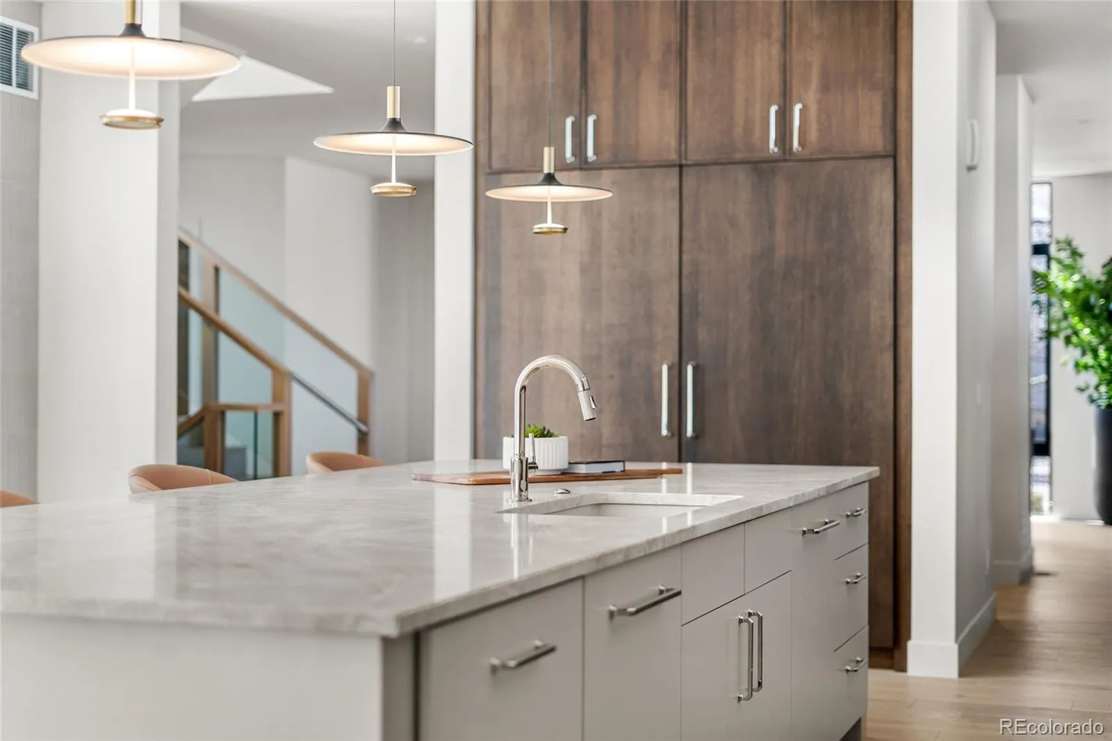 04112026143613 1600 22