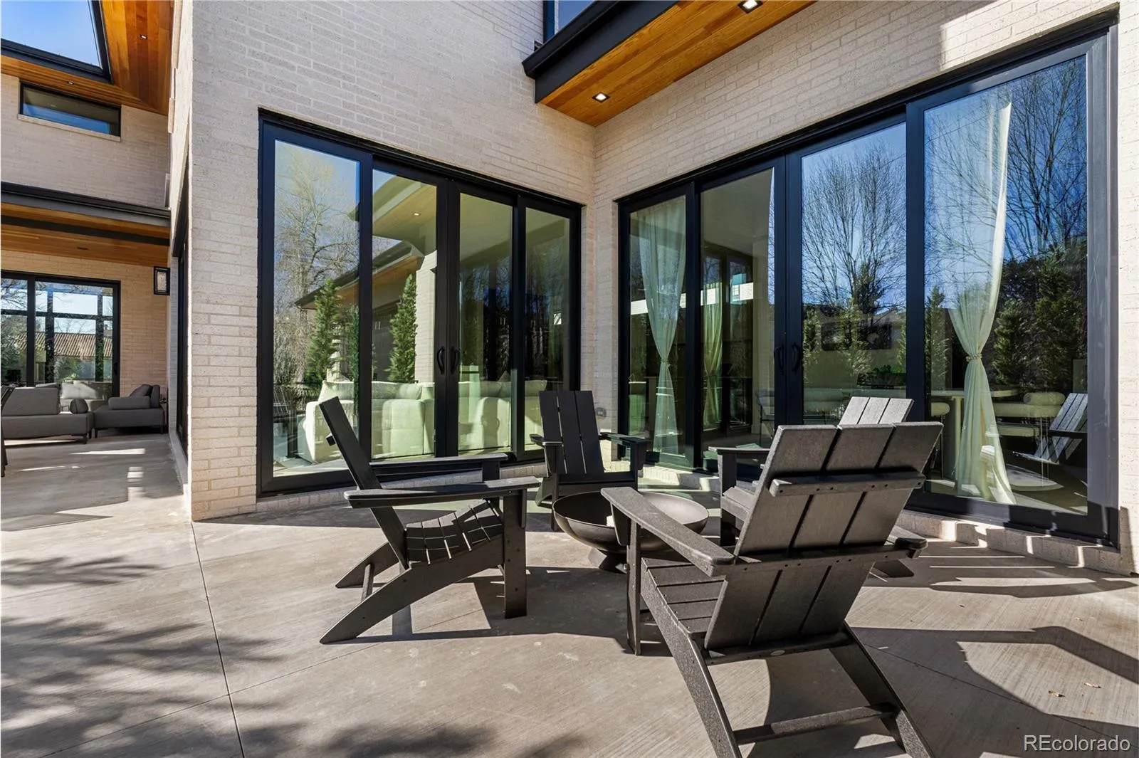 04112026143613 1600 25