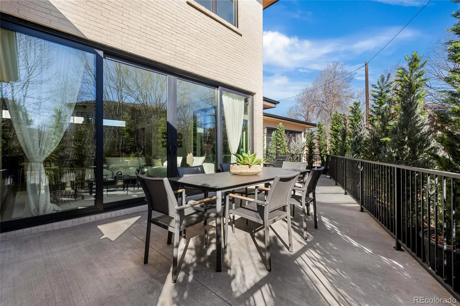 04112026143613 1600 26