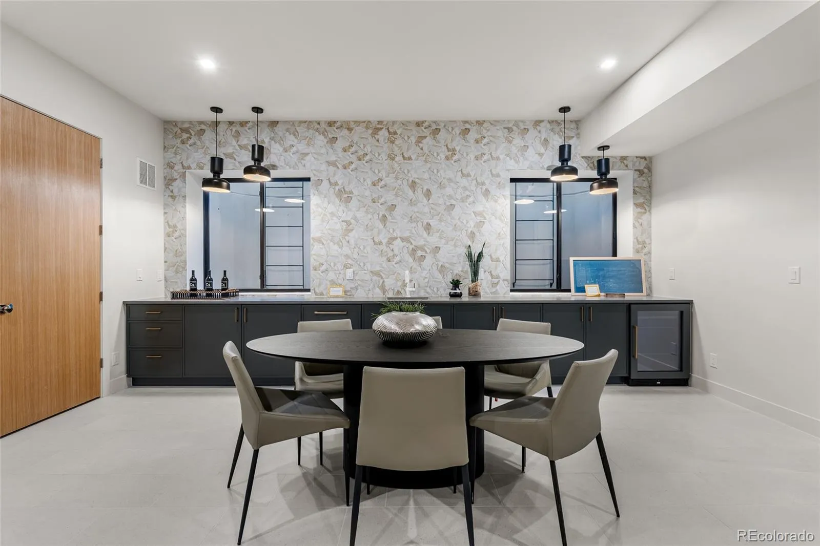 04112026143613 1600 37