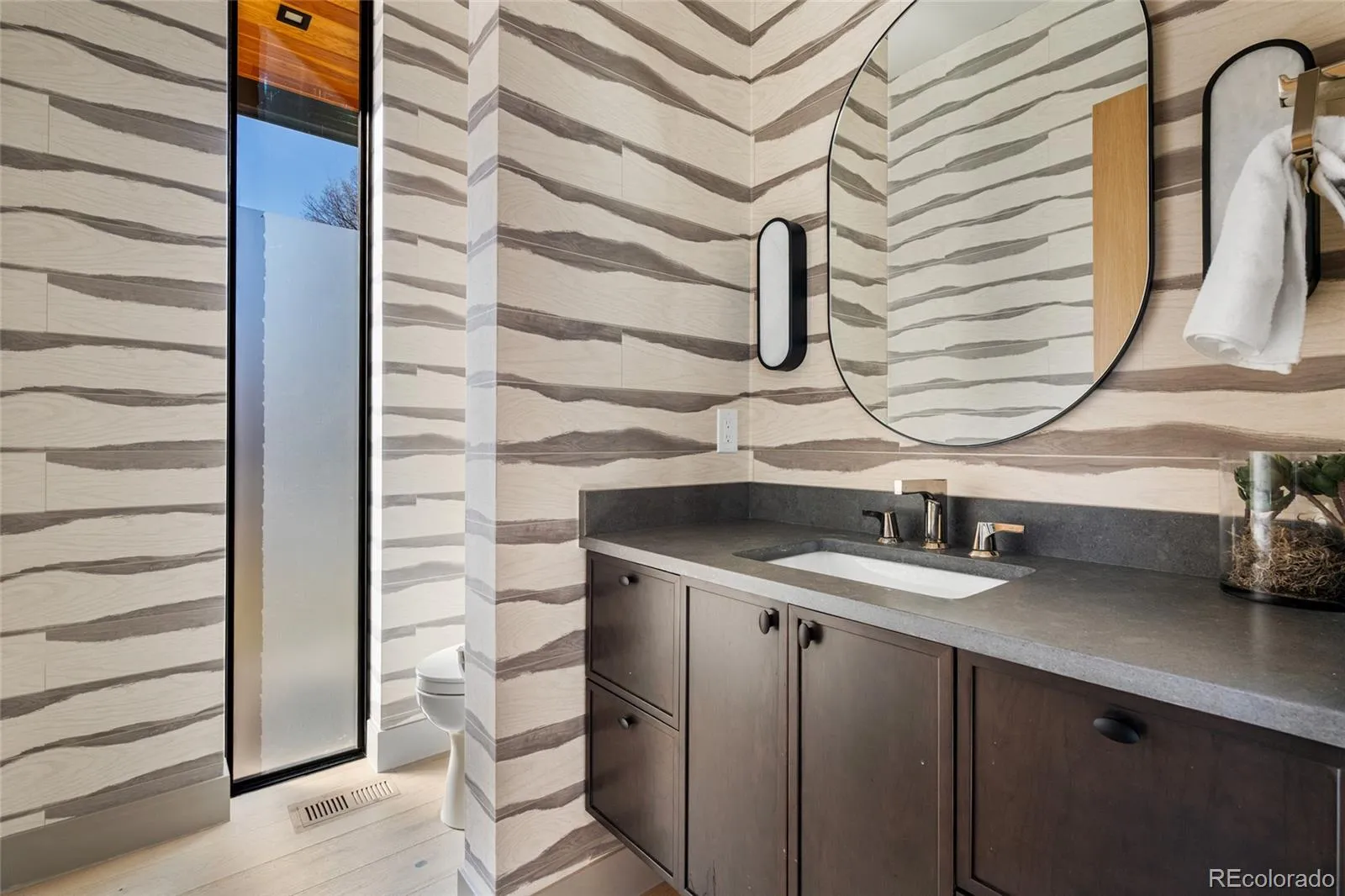 04112026143613 1600 45