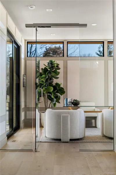 04112026143613 800 4