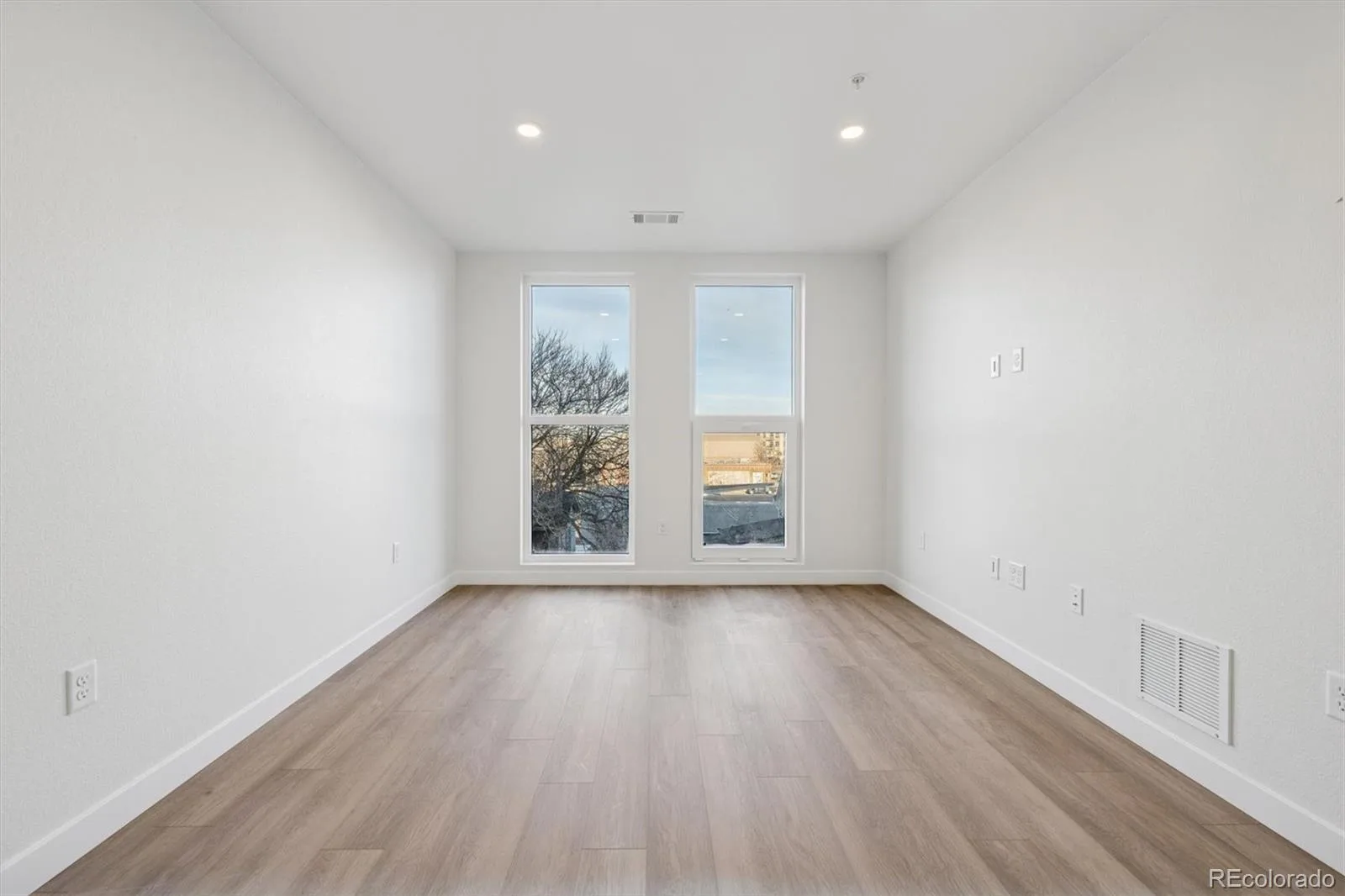 639 29th Street #211 Denver CO 80205 | MLS #REC7771284 06242026235015 1600 1