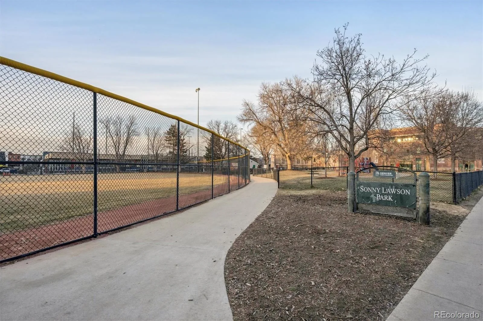 639 29th Street #211 Denver CO 80205 | MLS #REC7771284 06242026235015 1600 16