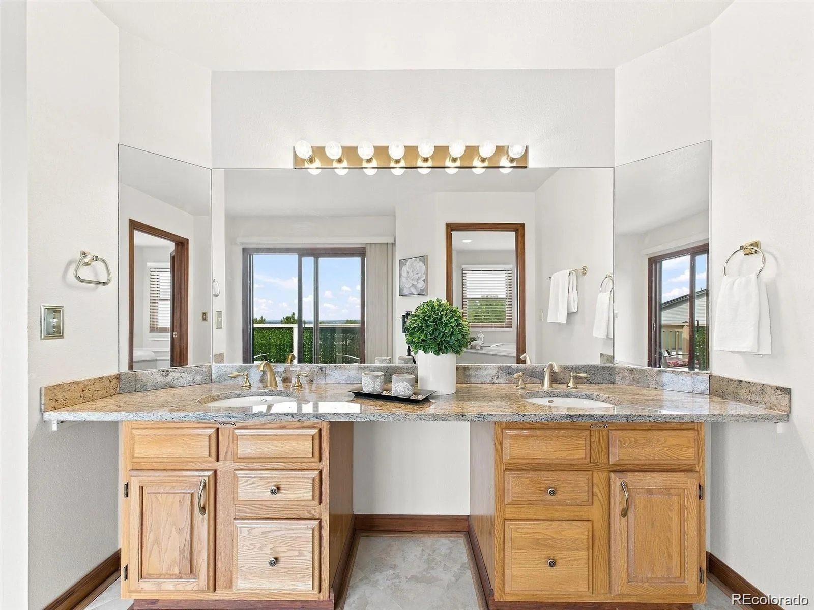 478 S Youngfield Court Lakewood CO 80228 | MLS #REC7771480 09292026233019 1600 14