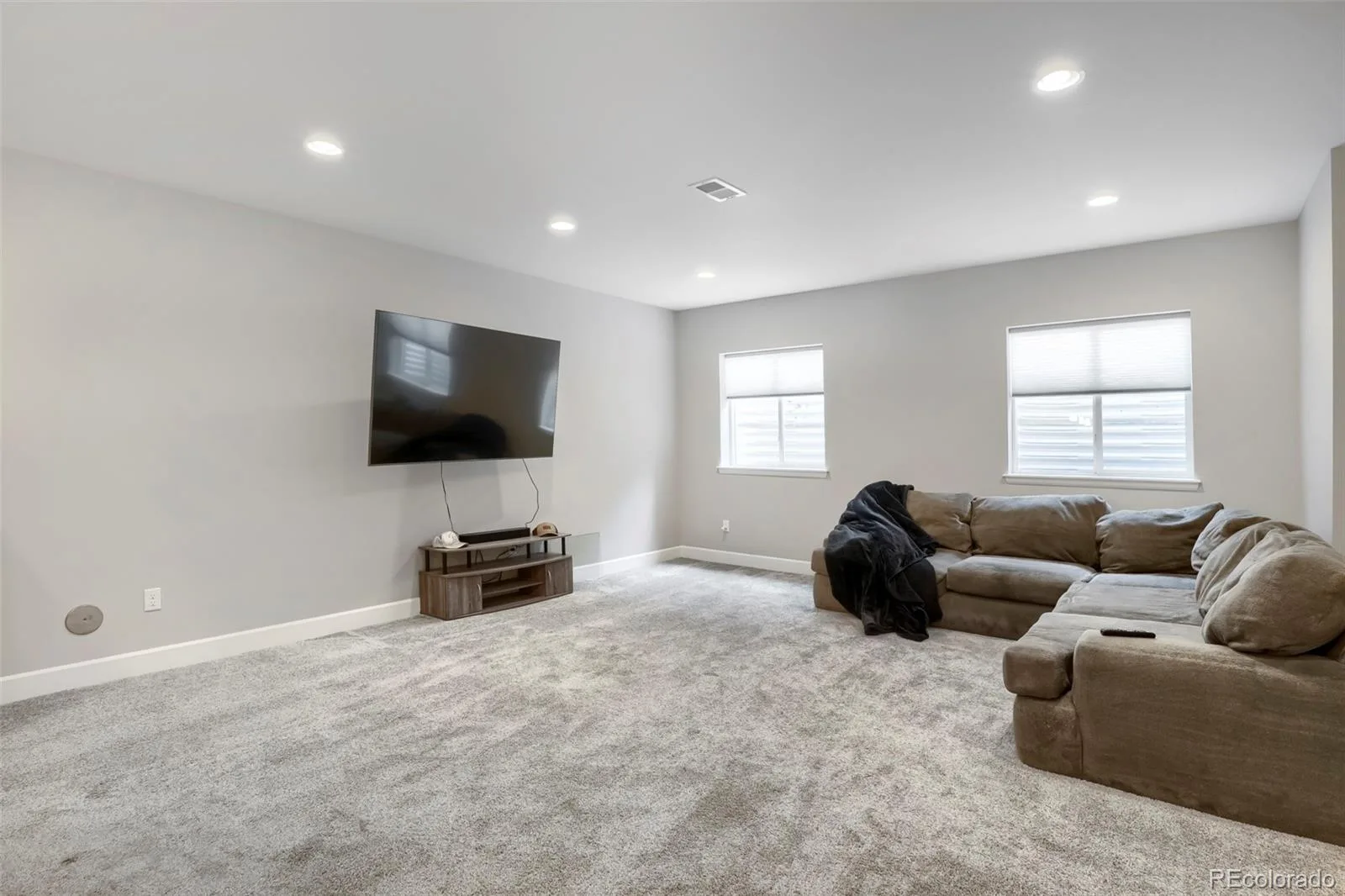 7013 Mentha Drive Castle Rock CO 80108 MLS #REC7771534 08042026185549 1600 16