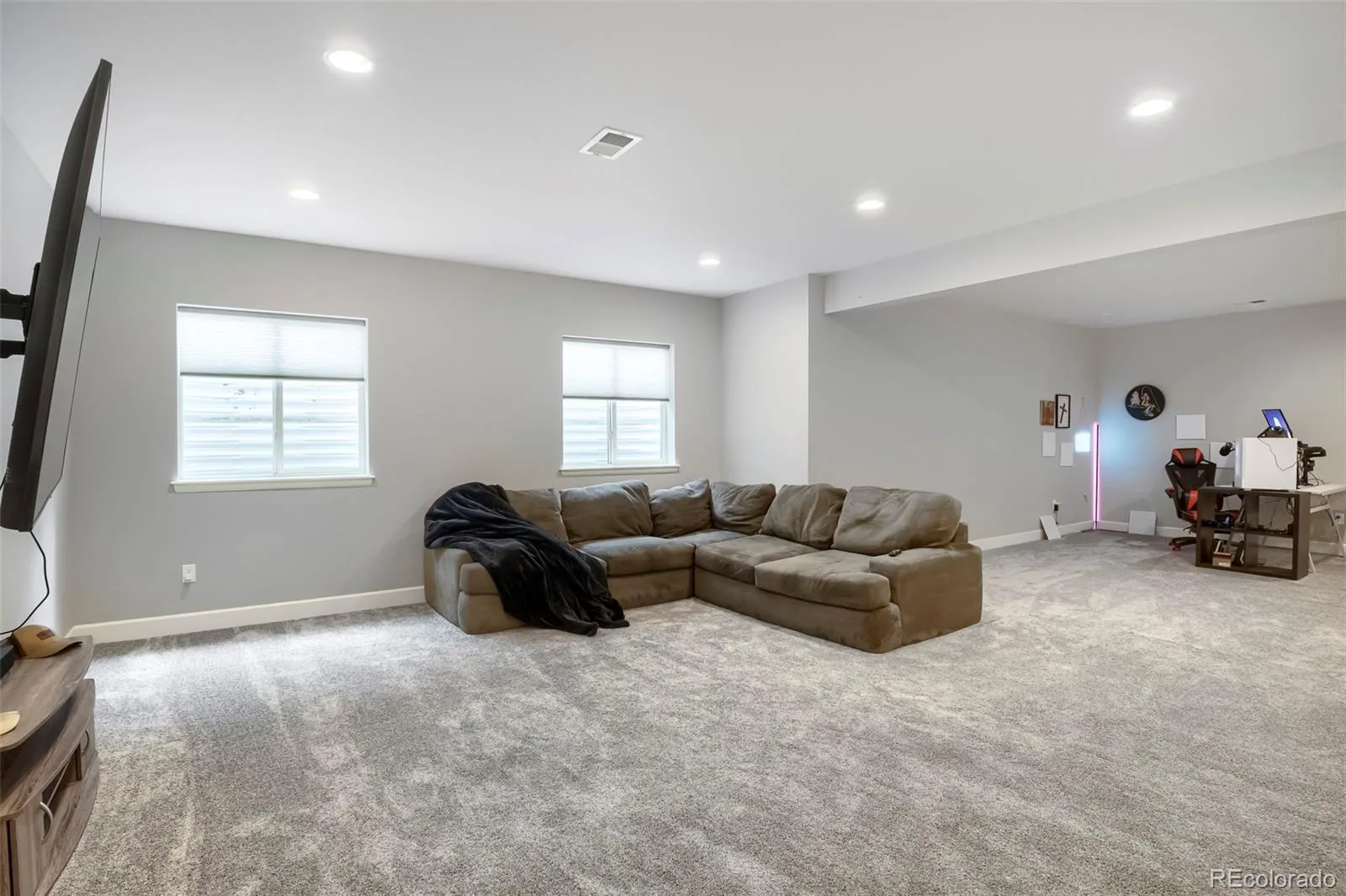 7013 Mentha Drive Castle Rock CO 80108 MLS #REC7771534 08042026185549 1600 17