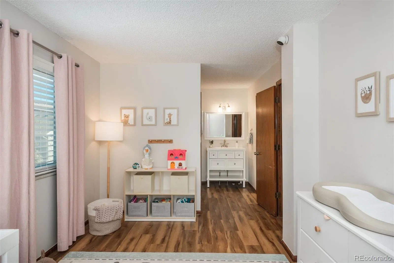 3810 S Atchison Way #F Aurora CO 80014 MLS #REC7772102 04292026055003 1600 29