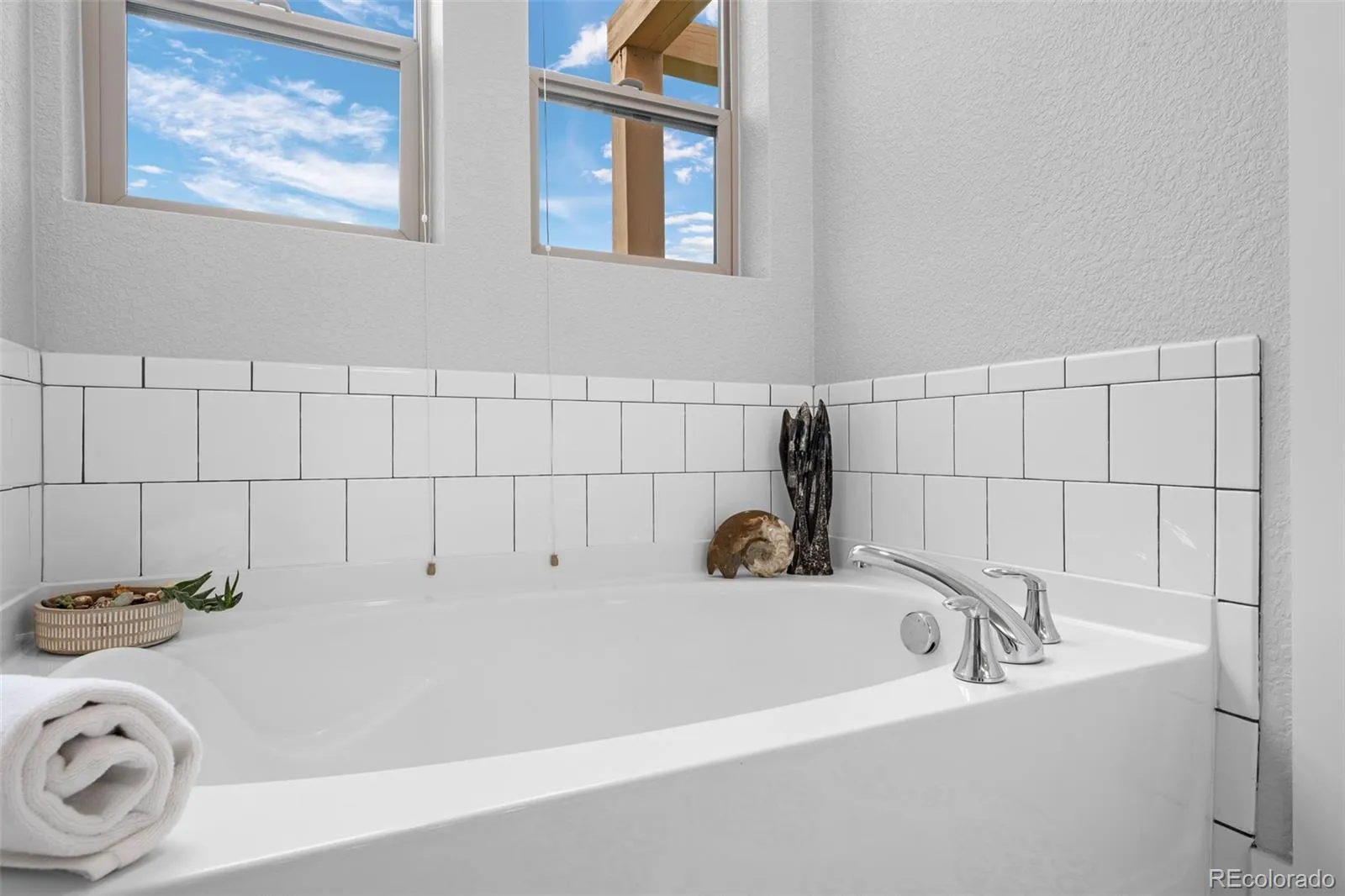 8323 E 29th Place Denver CO 80238 MLS #REC7772413 04212026144938 1600 34