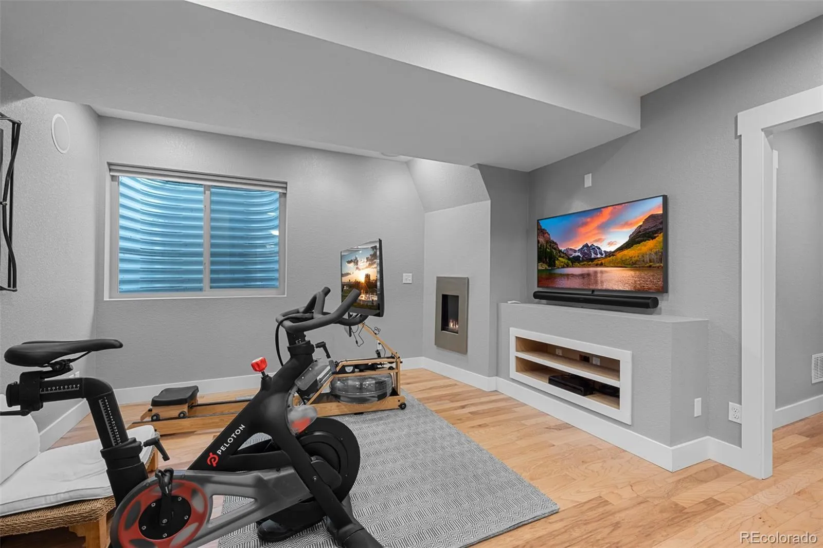 8323 E 29th Place Denver CO 80238 MLS #REC7772413 04212026144938 1600 38