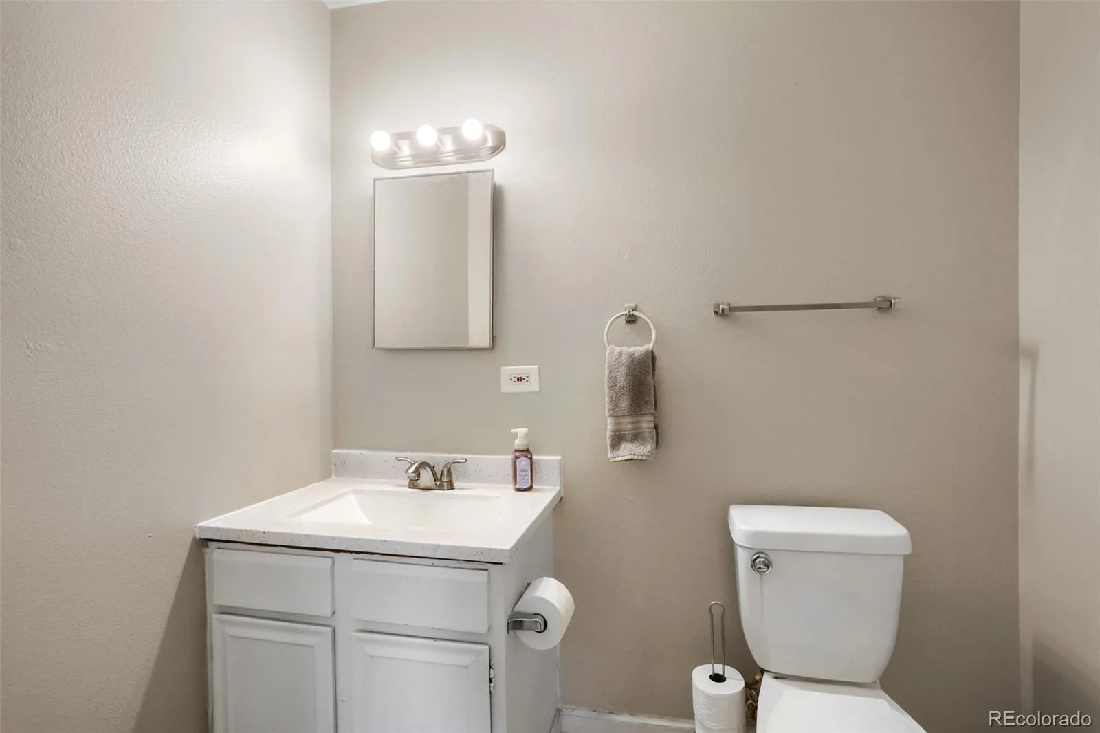 4645 S Lowell Boulevard #F Denver CO 80236 | MLS #REC7774334 08132026164126 1600 17