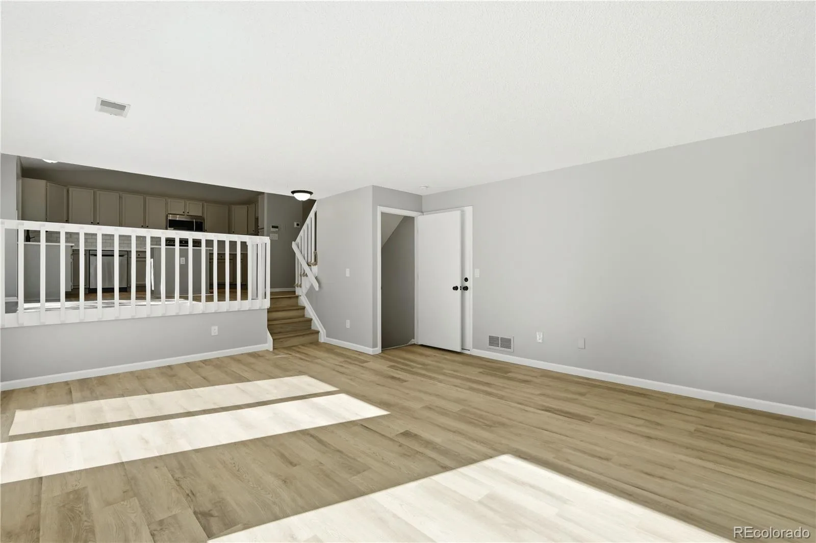 5566 S Ireland Street Aurora CO 80015 | MLS #REC7777018 08282026223010 1600 14