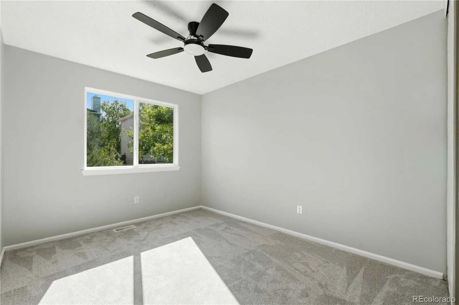 5566 S Ireland Street Aurora CO 80015 | MLS #REC7777018 08282026223010 1600 21