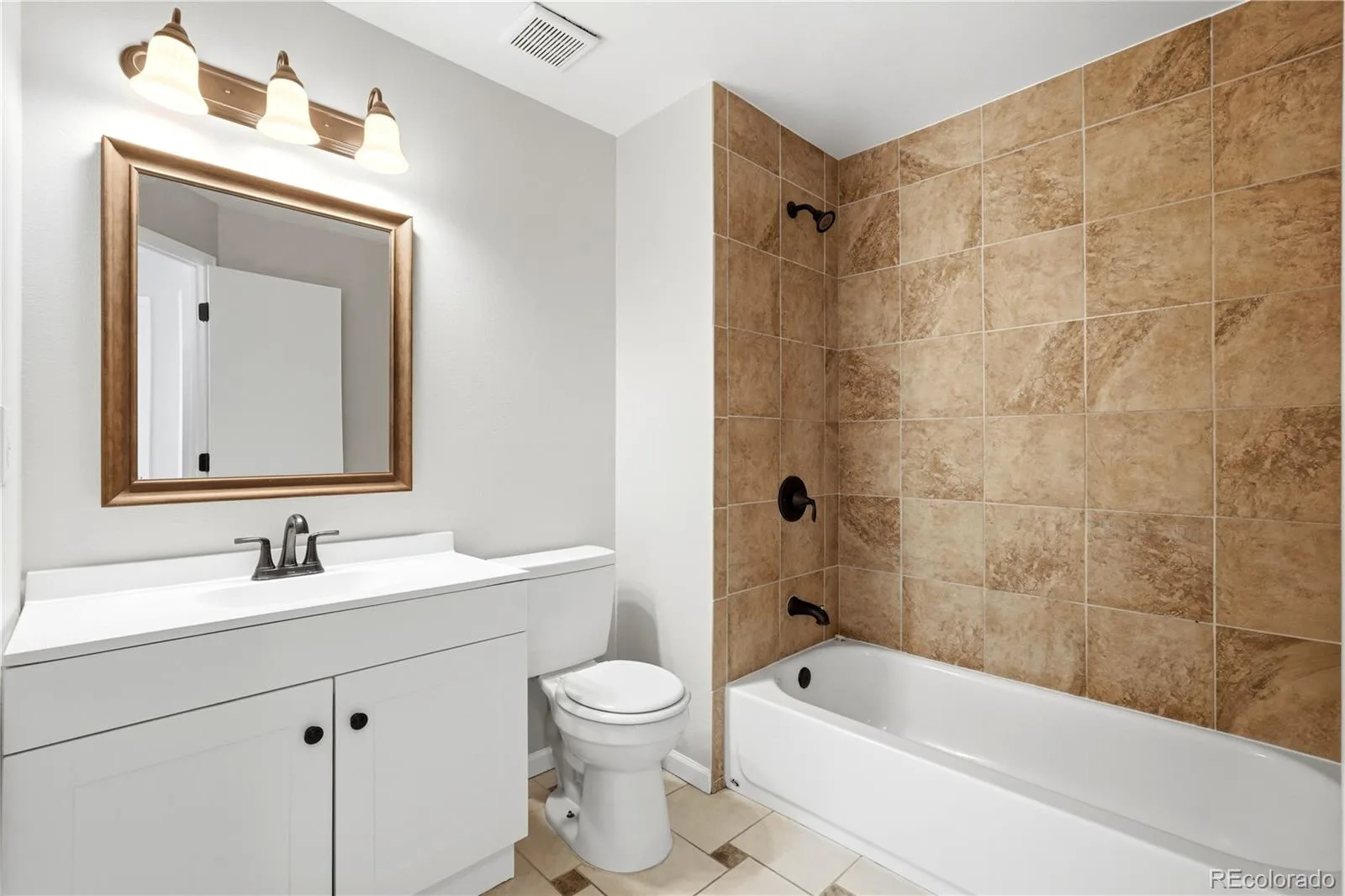 5566 S Ireland Street Aurora CO 80015 | MLS #REC7777018 08282026223010 1600 23