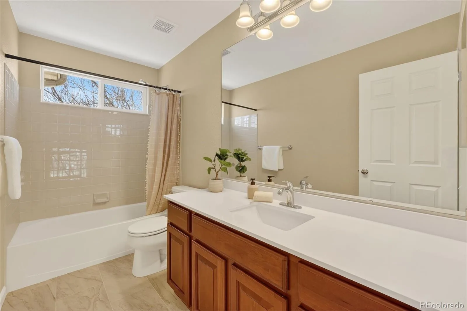 16021 Verbena Street Brighton CO 80602 | MLS #REC7778095 08012026224406 1600 24