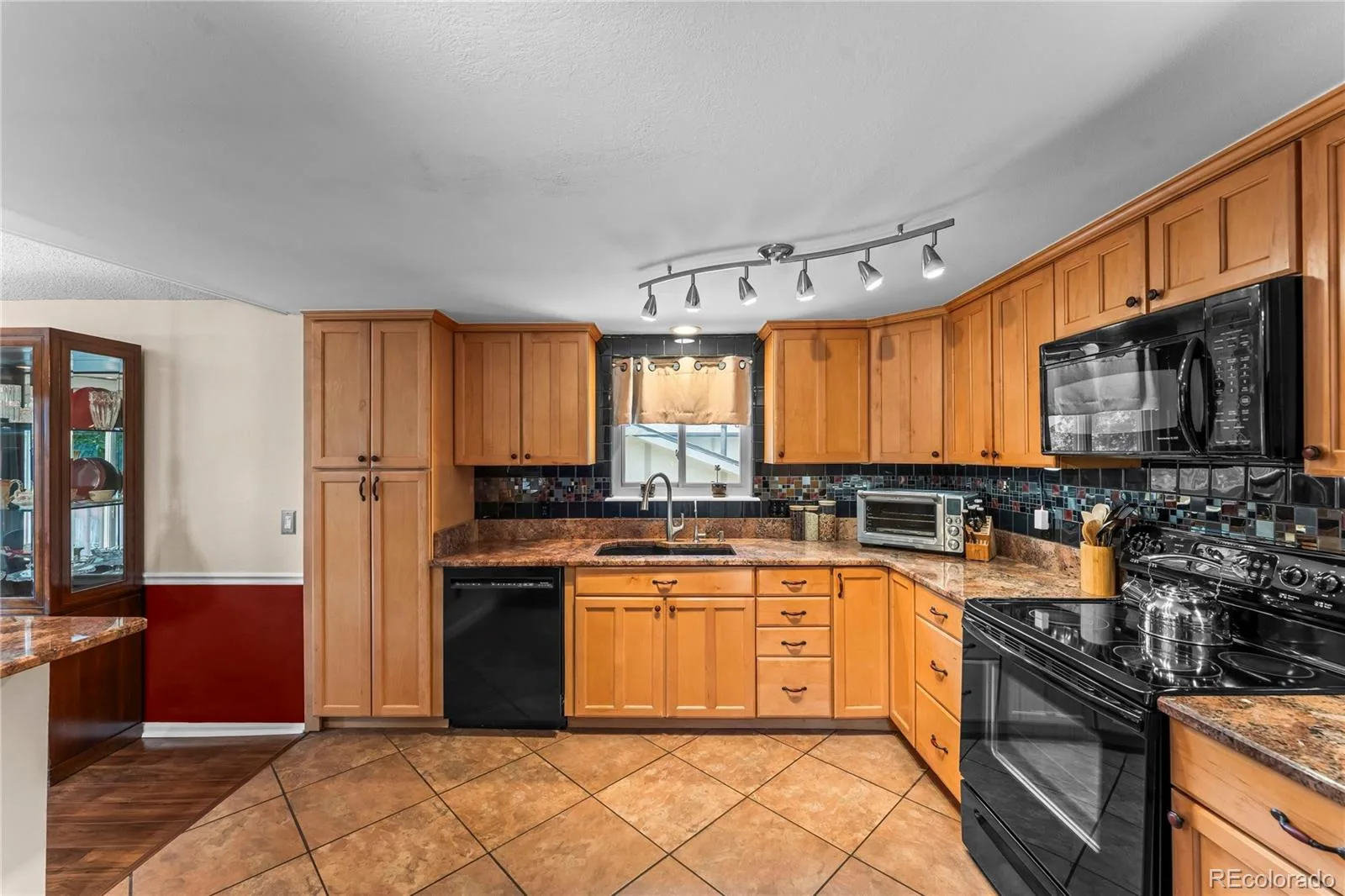 7273 S Yarrow Way Littleton CO 80128 | MLS #REC7785553 08202026180915 1600 14