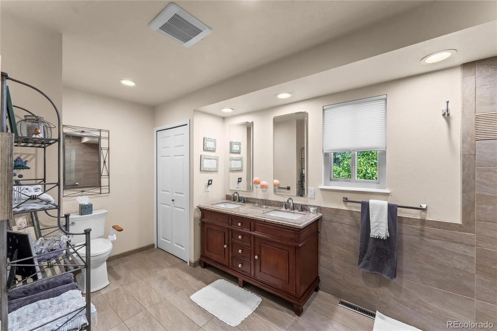 7273 S Yarrow Way Littleton CO 80128 | MLS #REC7785553 08202026180915 1600 24