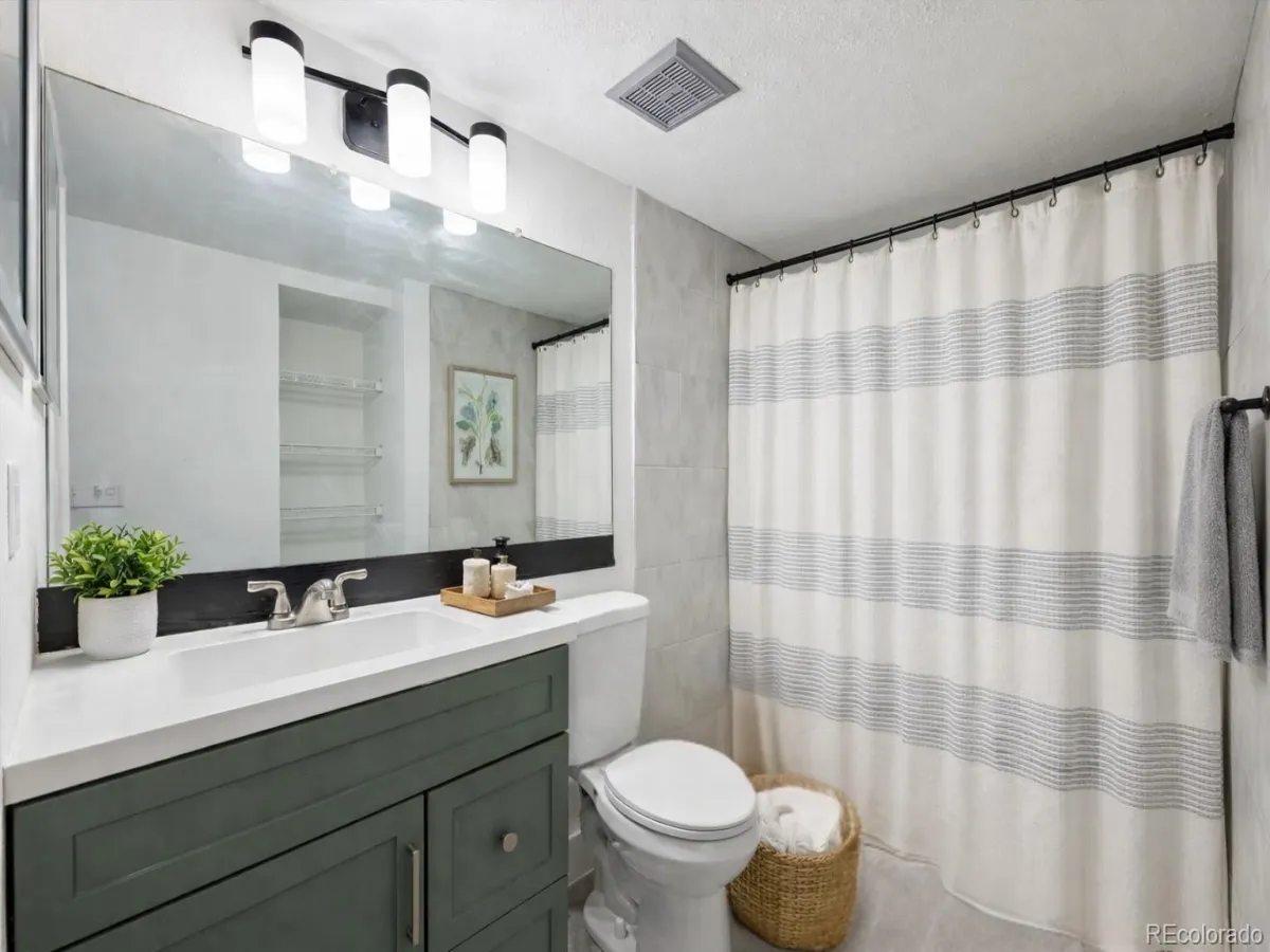 18391 E Kepner Place #103 Aurora CO 80017 MLS #REC7788282 04102026152658 1200 7