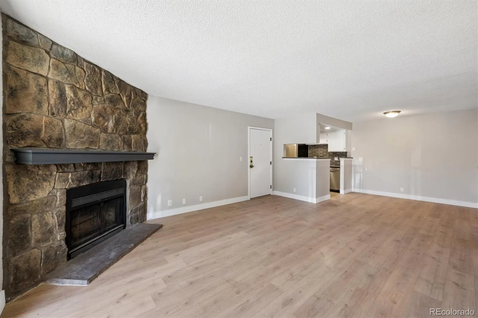 18391 E Kepner Place #103 Aurora CO 80017 MLS #REC7788282 04102026152658 1600 13